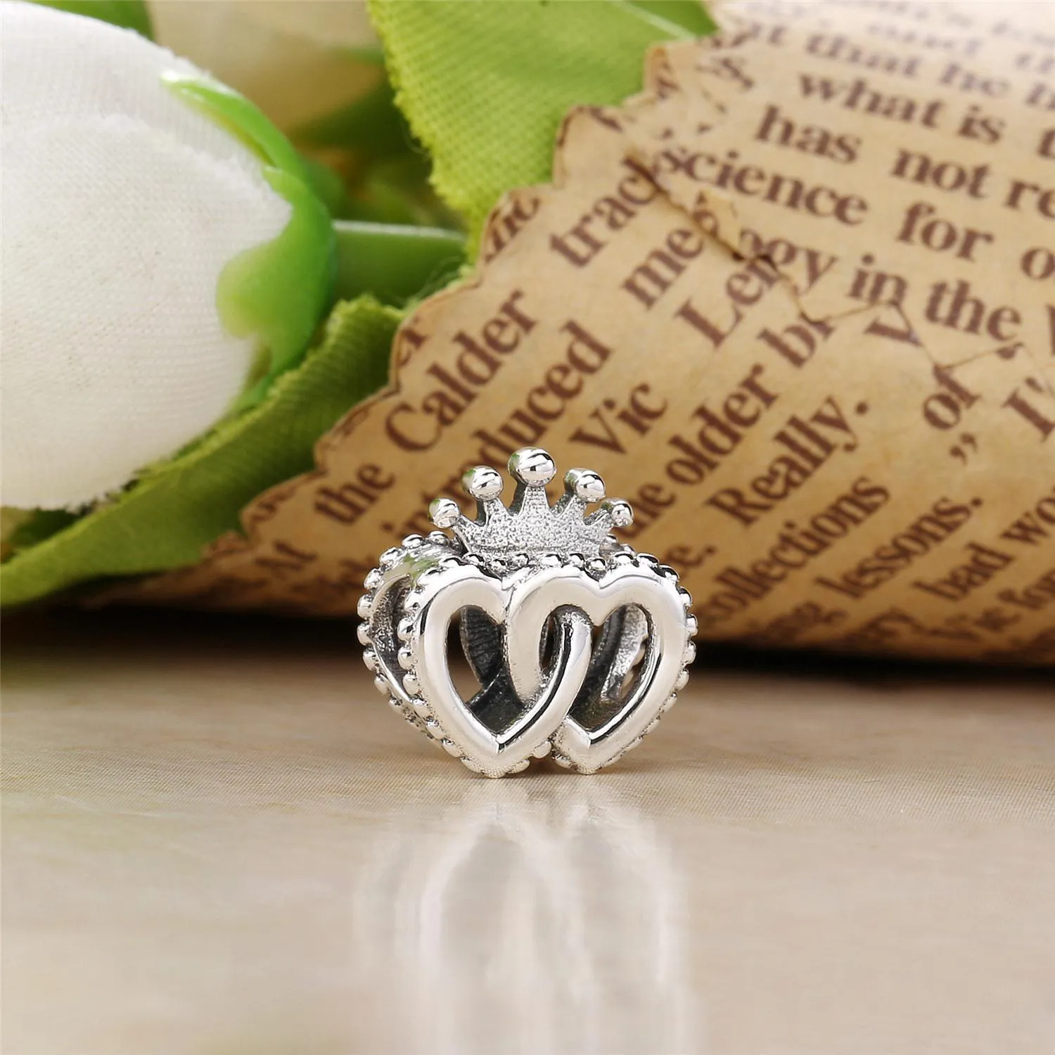 Pandora Interlocked crowned hearts silver charm - 797670