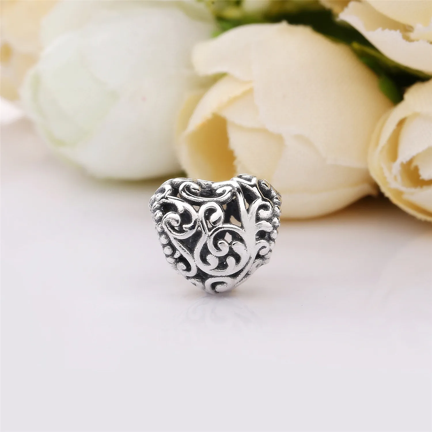 Pandora Regal pattern heart silver charm - 797672