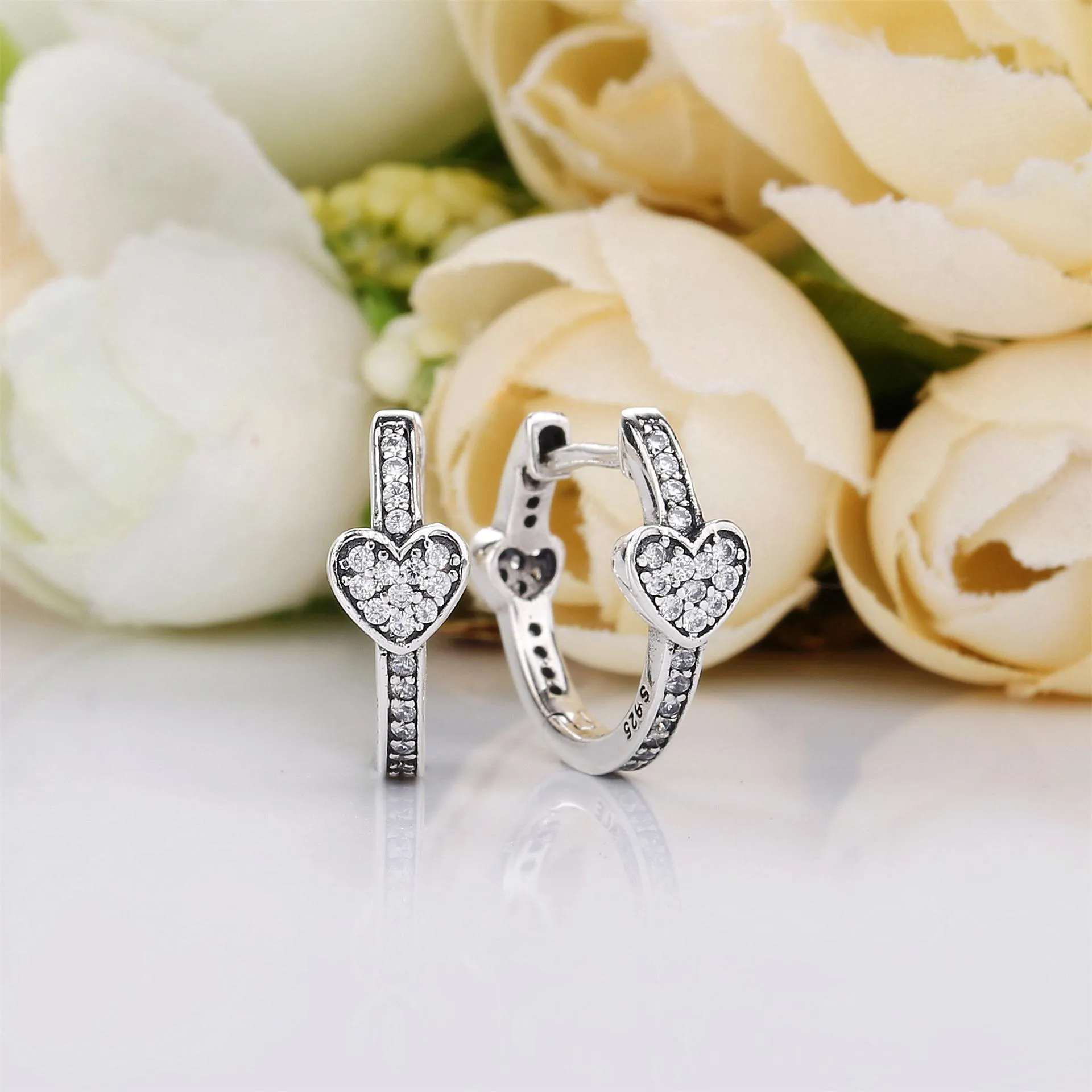 PANDORA Alluring Hearts Hoop Earrings, Clear CZ - 297290CZ