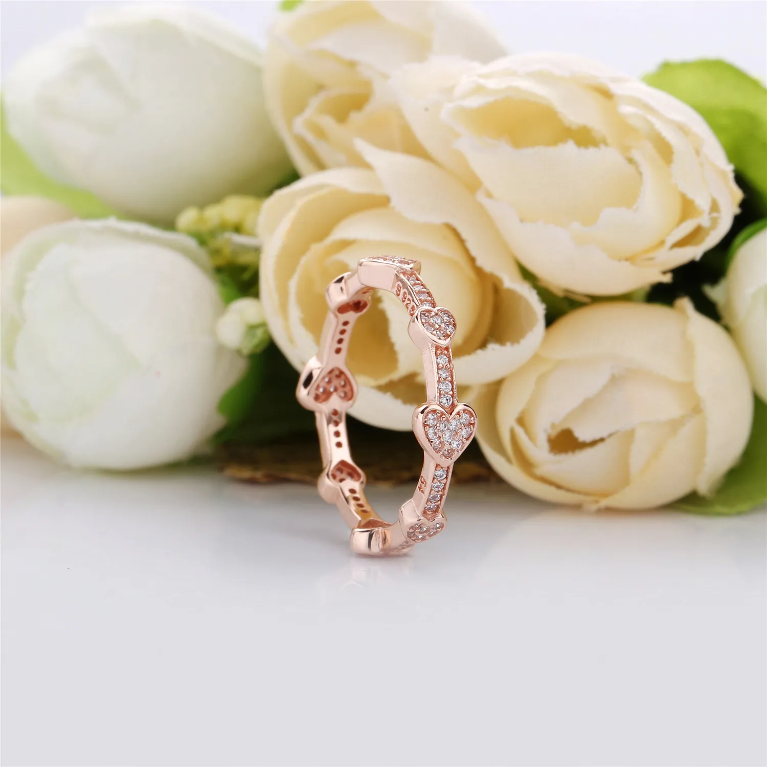 Hearts PANDORA Rose ring with clear cubic zirconia - 187729CZ