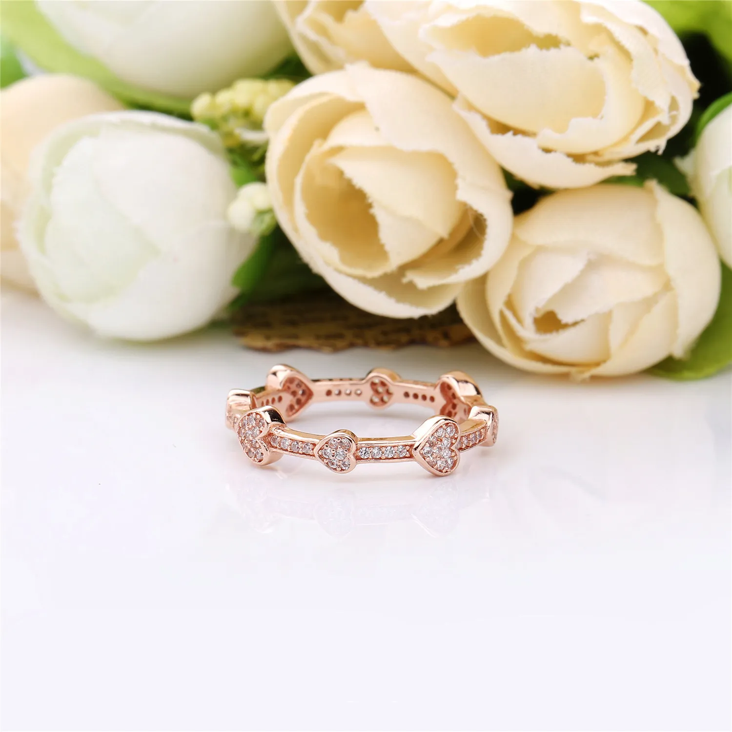 Hearts PANDORA Rose ring with clear cubic zirconia - 187729CZ