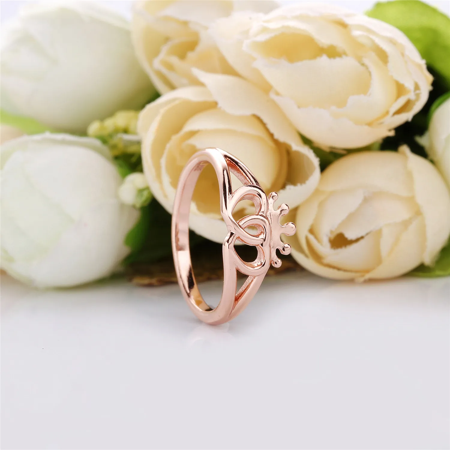 Interlocked crowned hearts PANDORA Rose ring - 187685