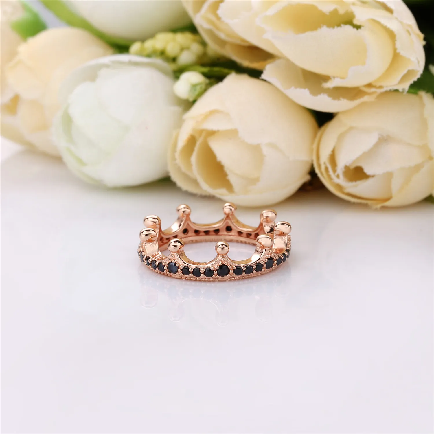 Pandora Crown 14k rose gold-plated ring with black crystal - 187087NCK