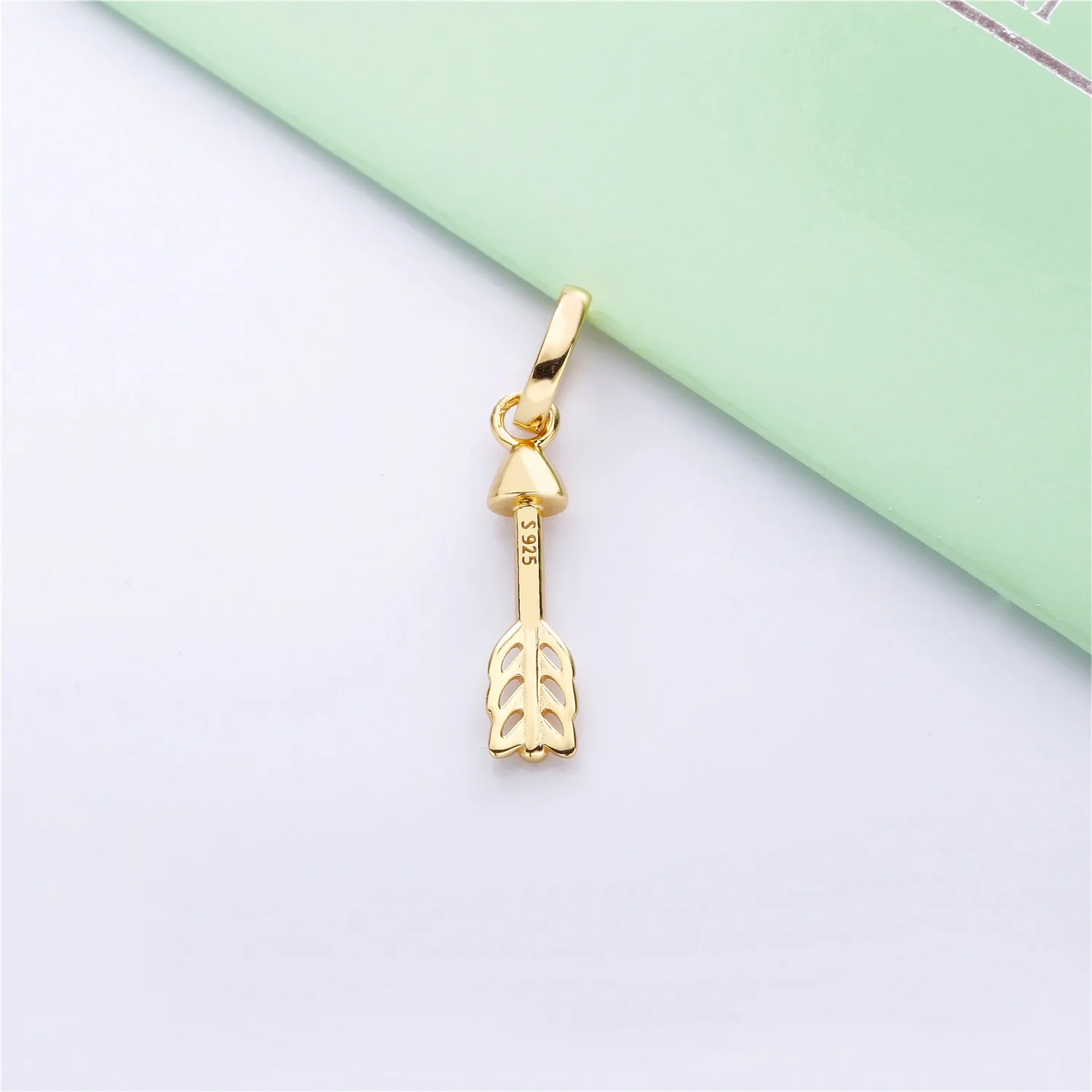 Arrow PANDORA Shine dangle Charm - 767812