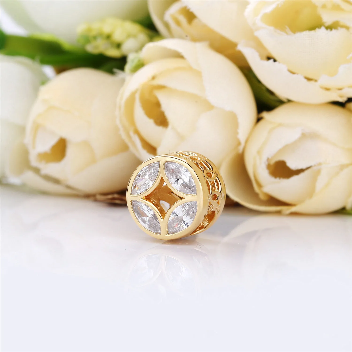 Coin PANDORA Shine charm with sunshine yellow cubic zirconia - 767821CSY