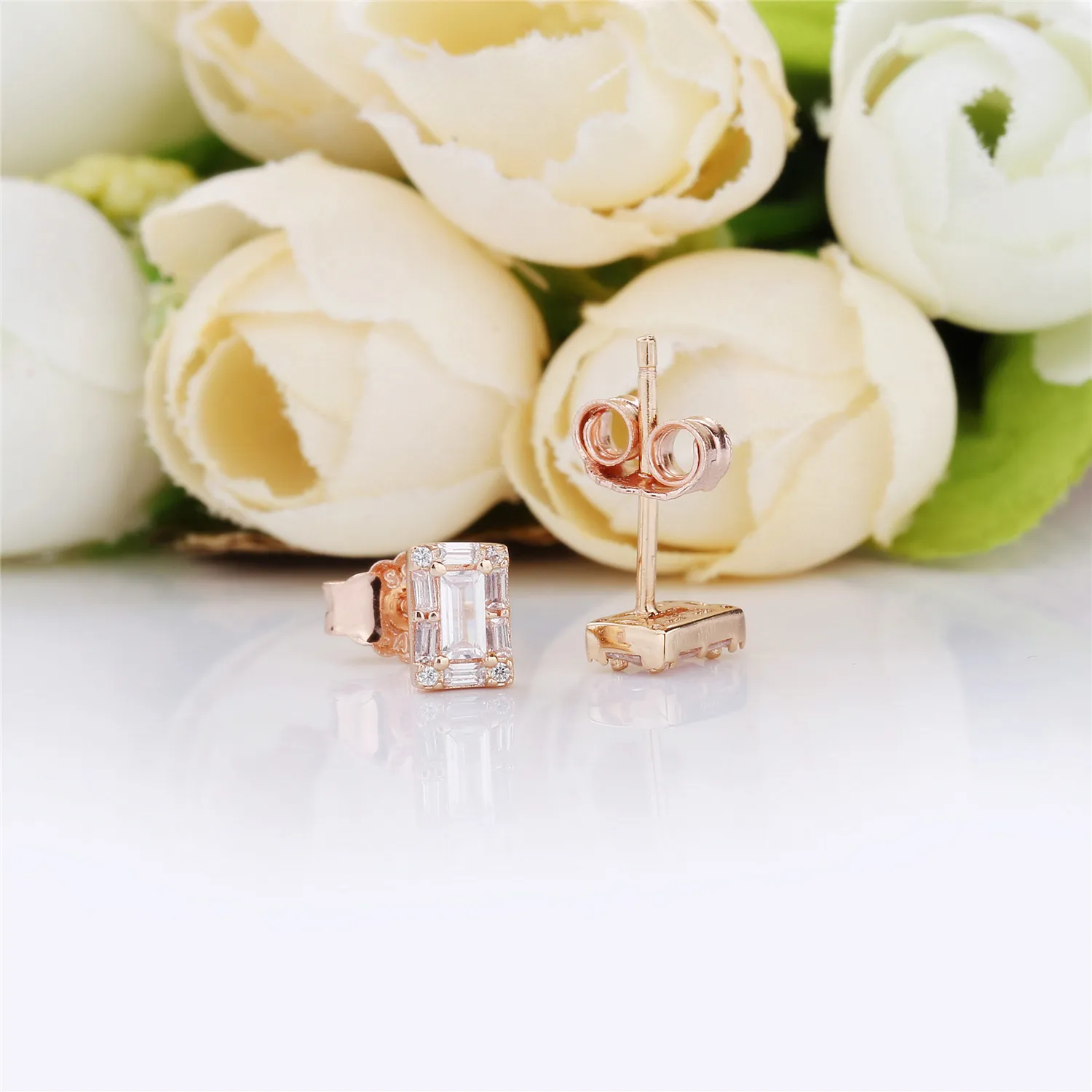 Ice cube PANDORA Rose stud earrings with clear cubic zirconia - 287567CZ