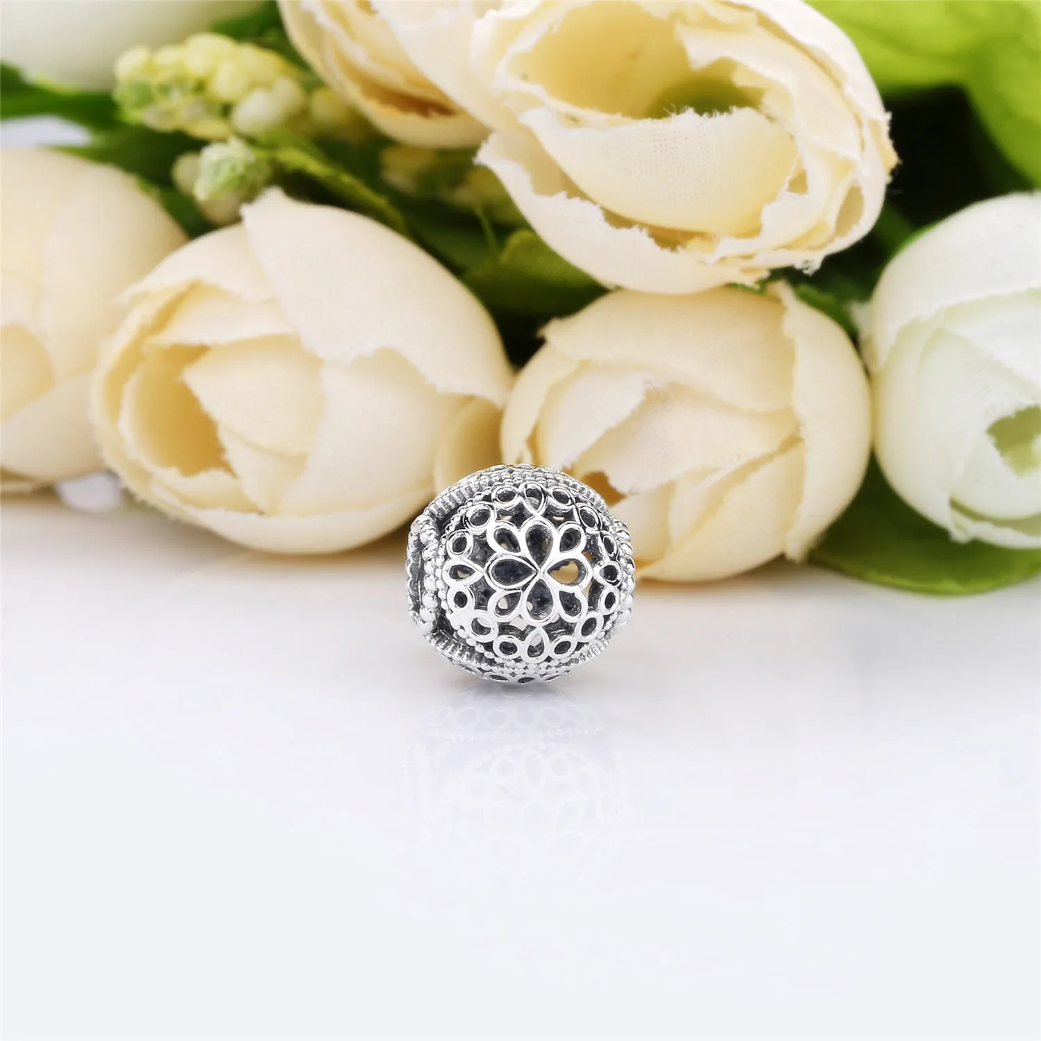 Pandora Openwork flower silver charm - 797853