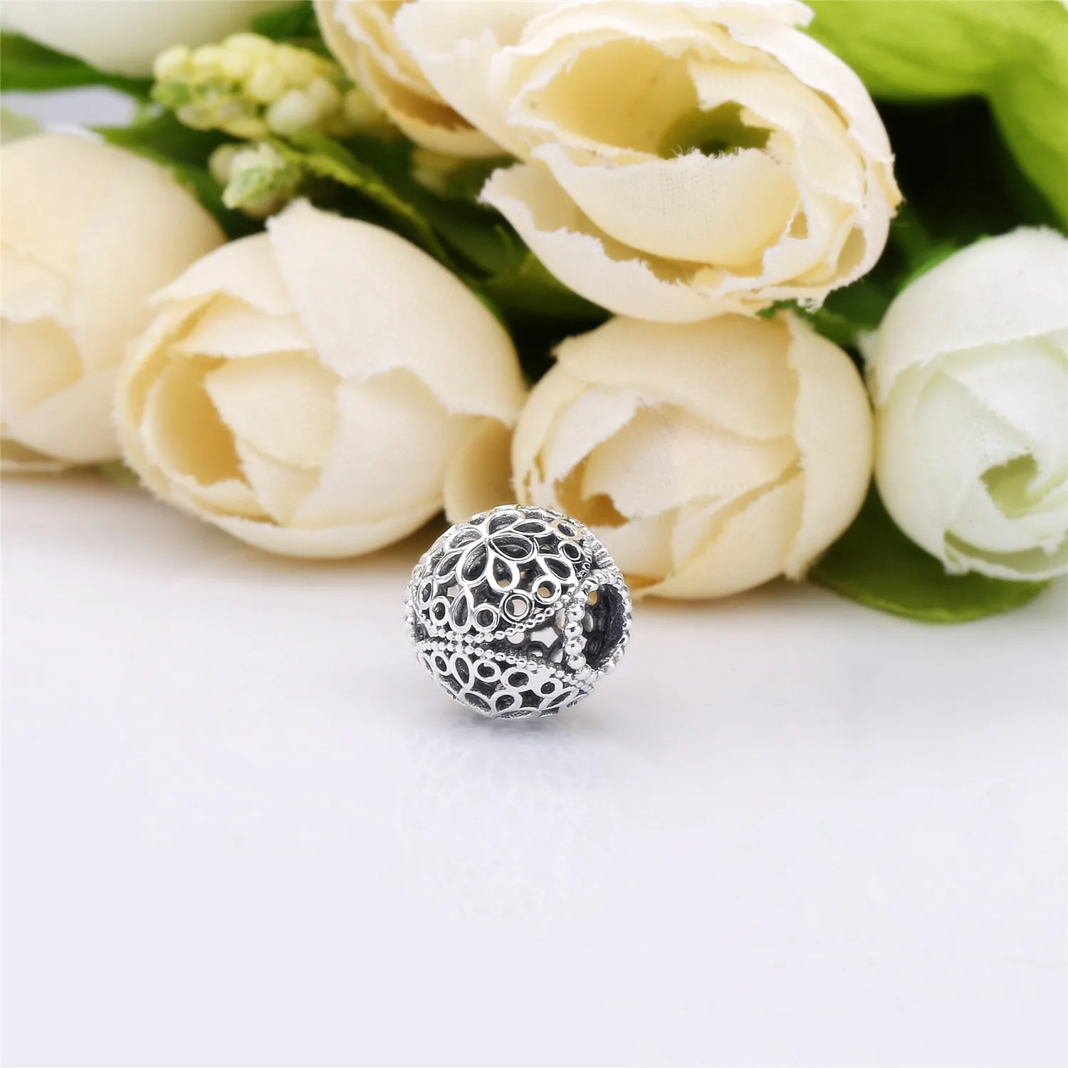 Pandora Openwork flower silver charm - 797853