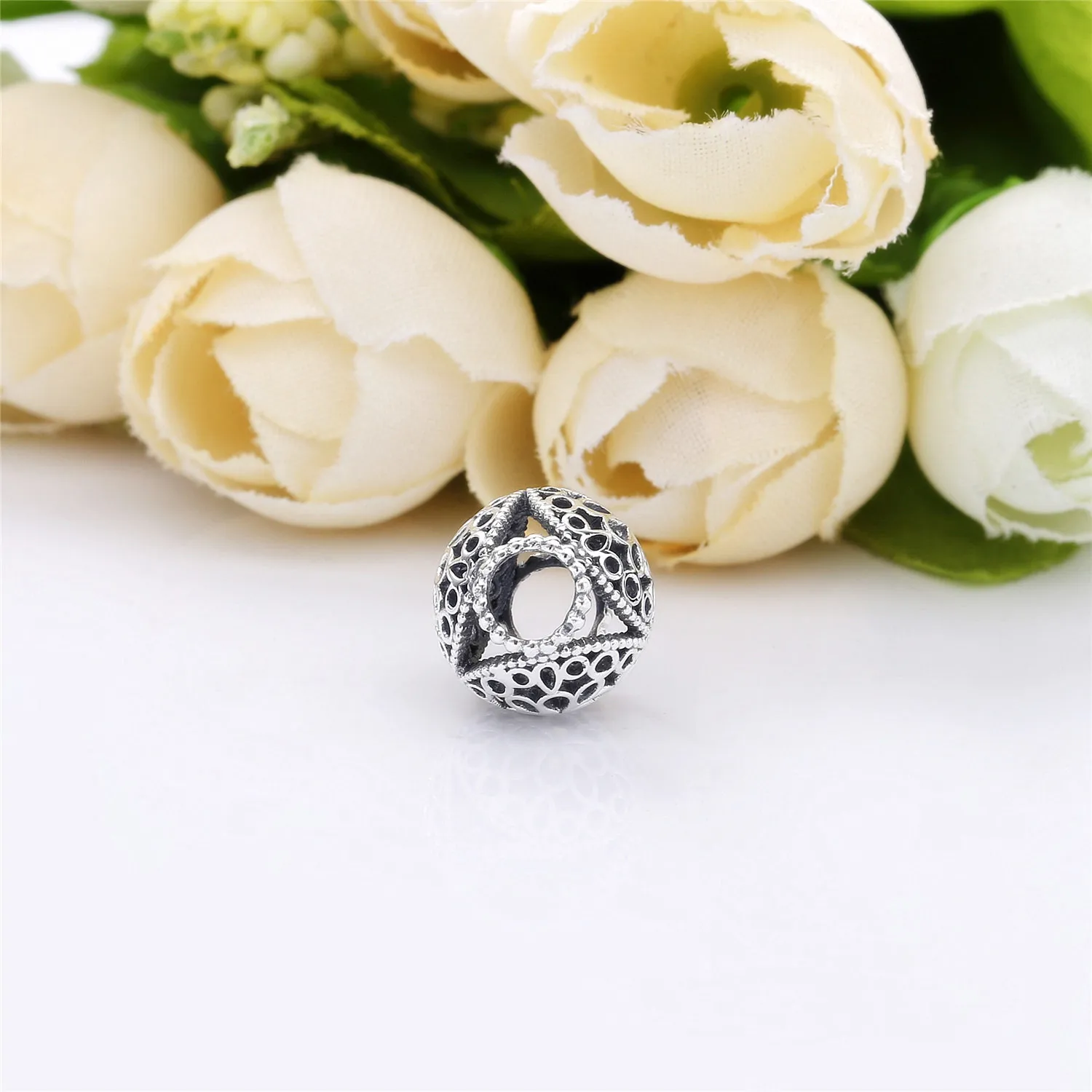 Pandora Openwork flower silver charm - 797853