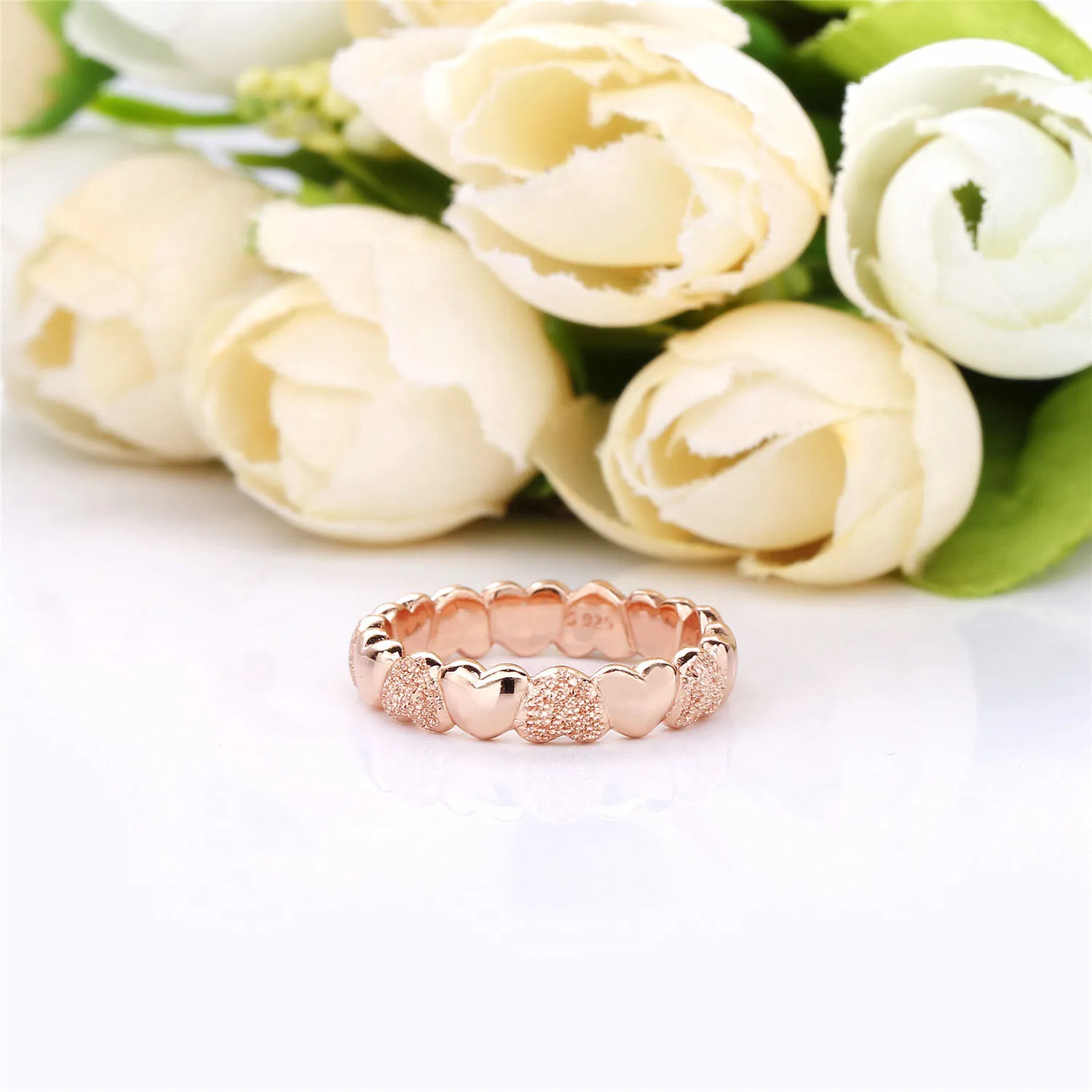 Heart ring in diamond-pointed Pandora Rose - 187950