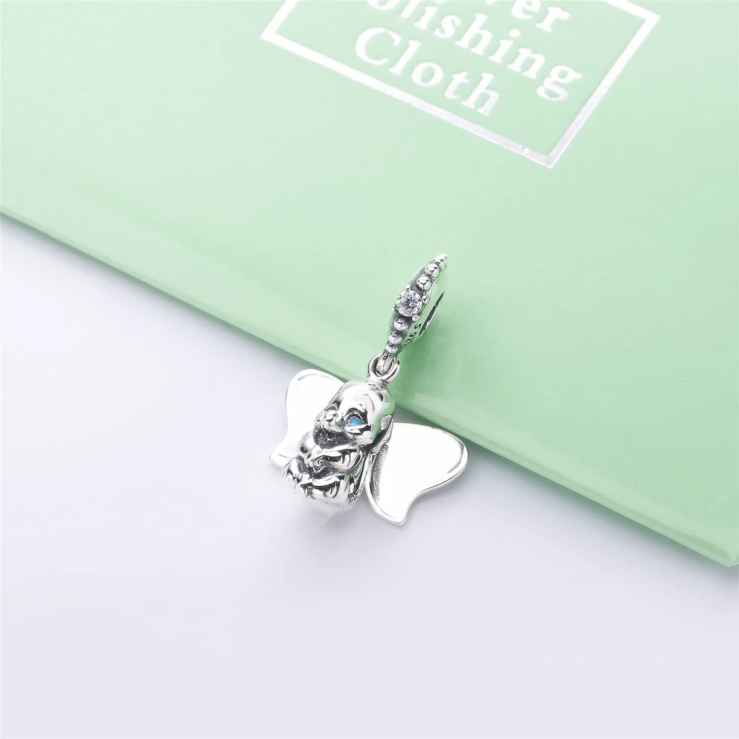 Pandora Disney Dumbo sølv dingler med klar cubic zirconia og blå emalje - 797849CZ