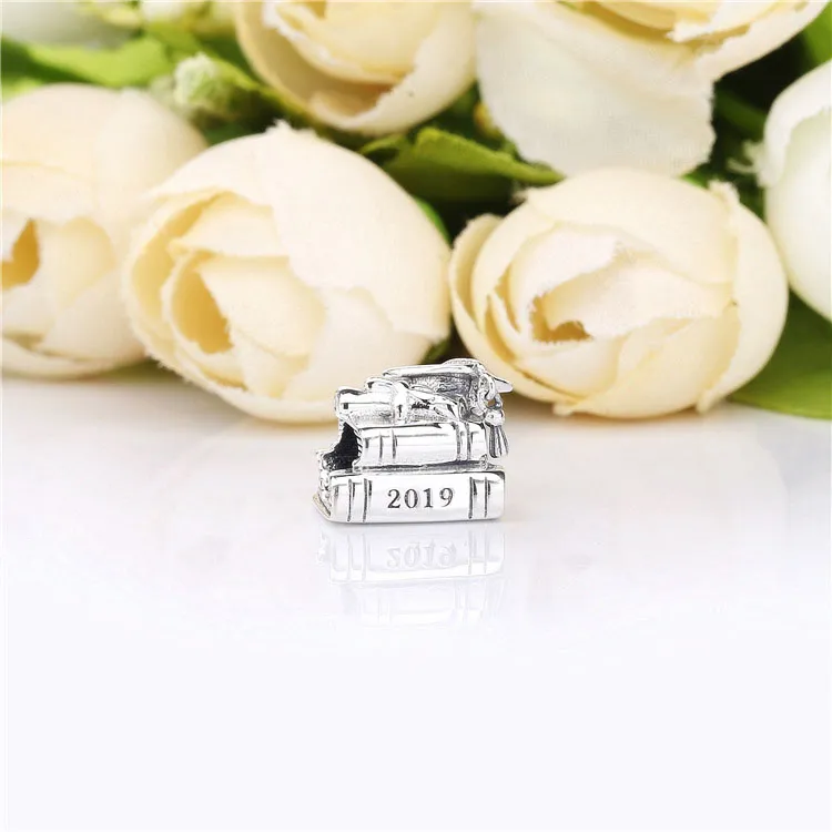 Pandora Graduation silver charm - 798034