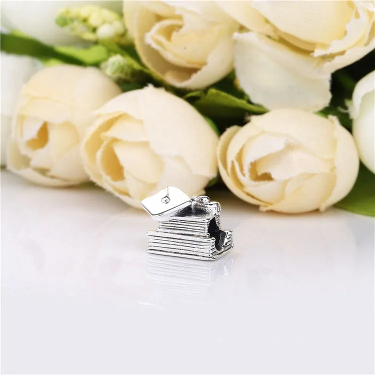 Pandora Graduation silver charm - 798034