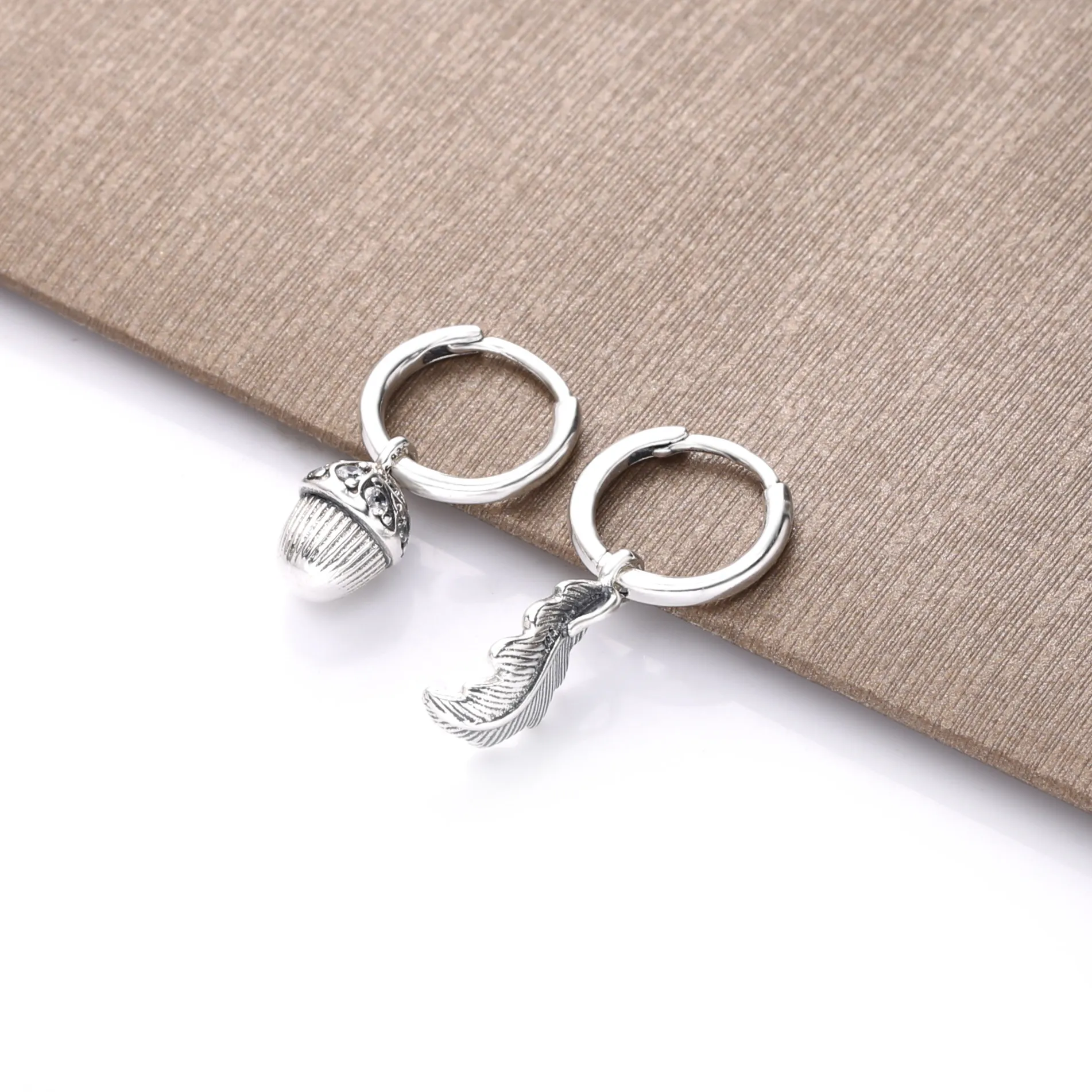 Pandora Acorn & Leaf Hoop øreringer - 298603C01