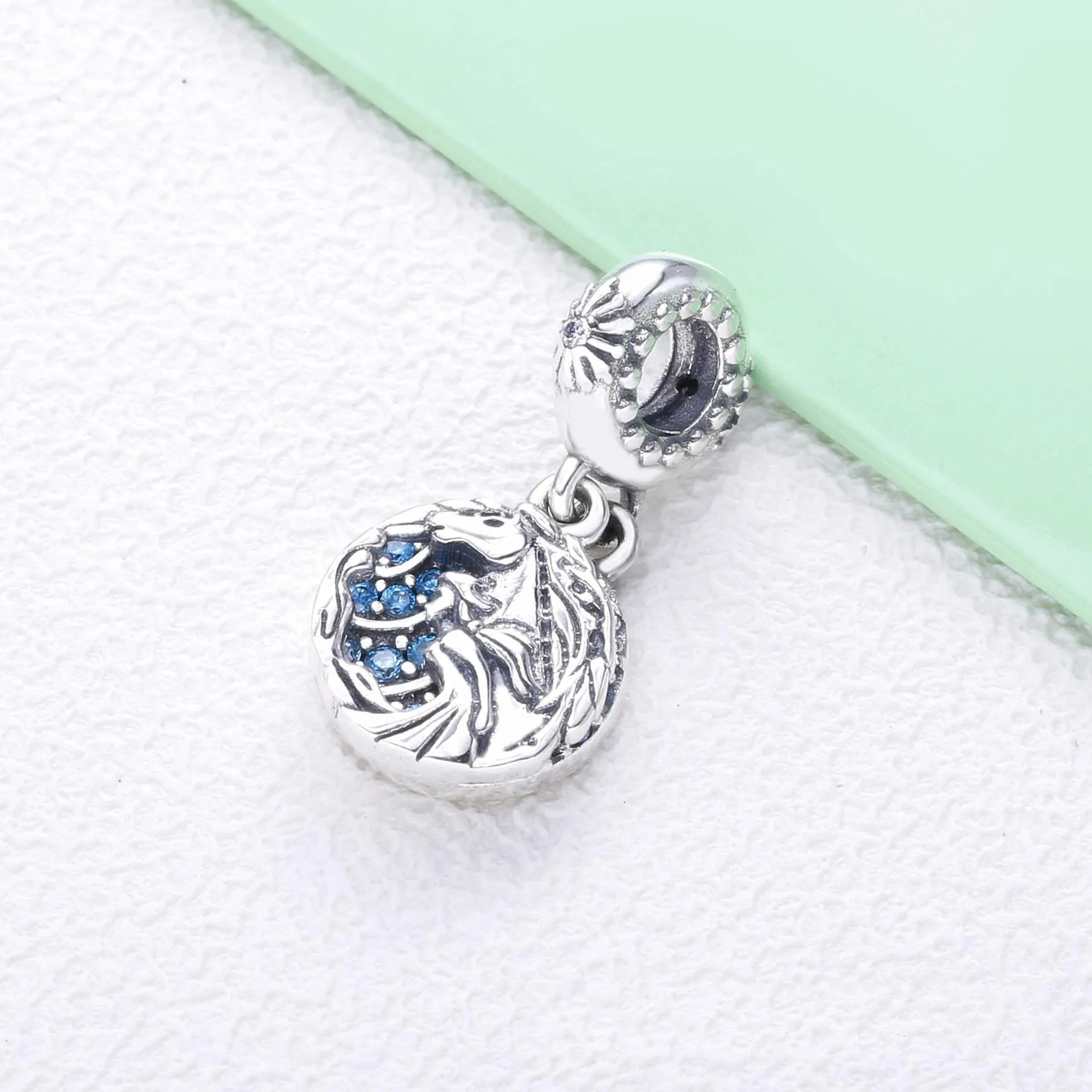 Pandora Disney Frozen Elsa & Nokk hengende charm - 798456C01