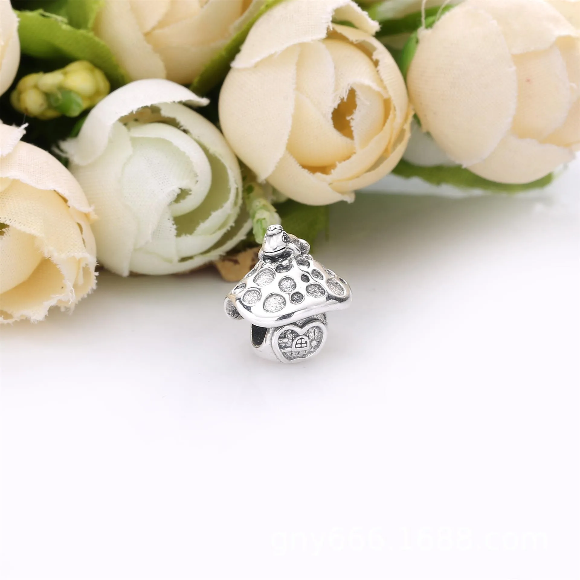 Pandora Mushroom & Frog charm - 798558C00