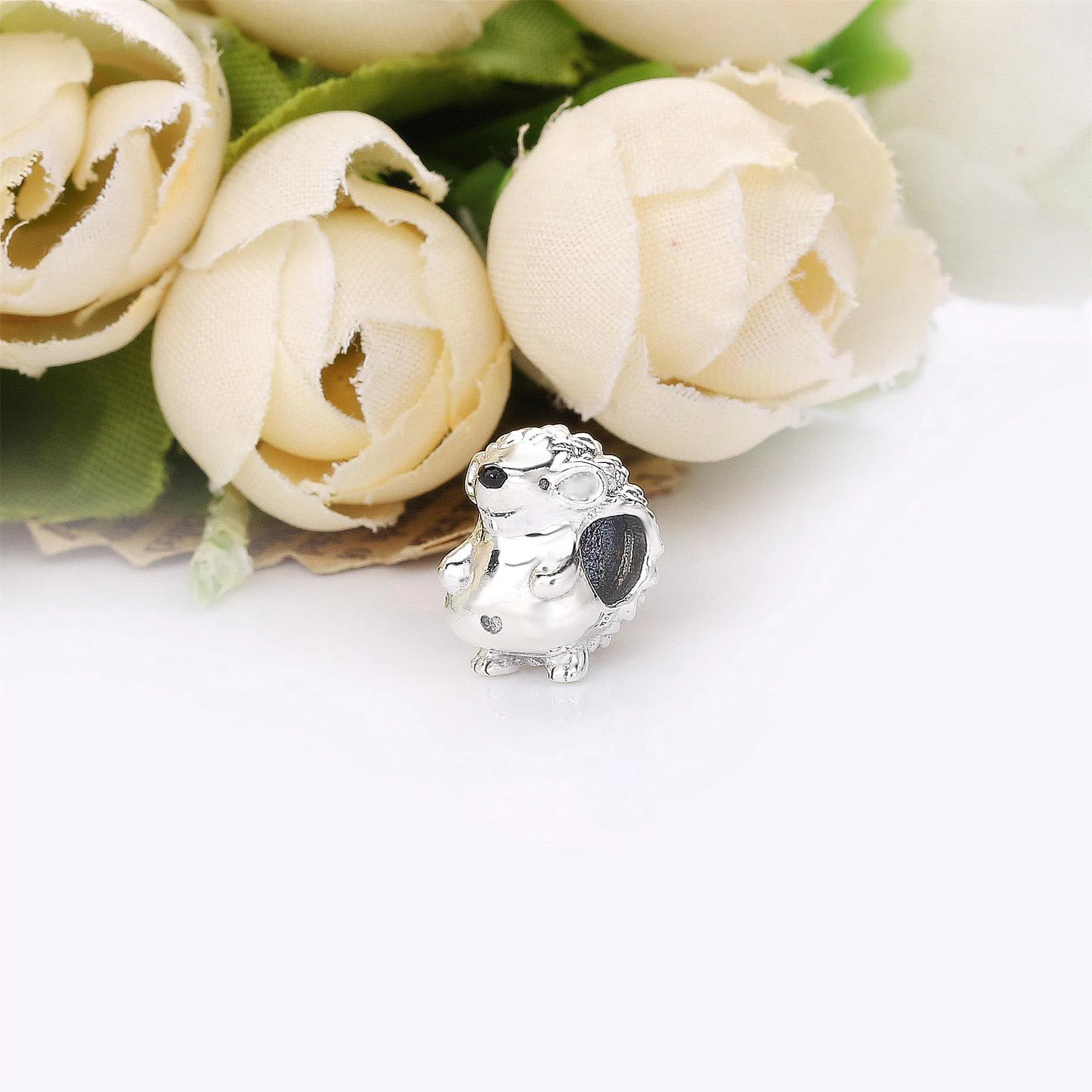 PANDORA Nino the Hedgehog Charm - 798353EN16