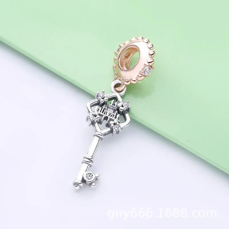 Pandora Disney Parks Nøkkel Hengende Charm - 788226CZ