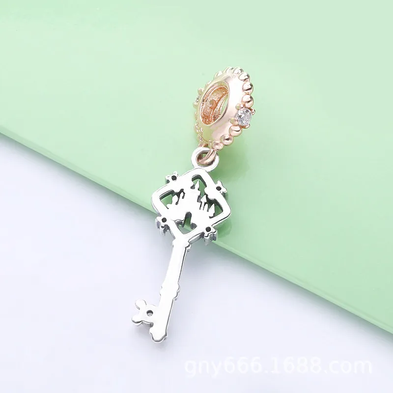 Pandora Disney Parks Nøkkel Hengende Charm - 788226CZ