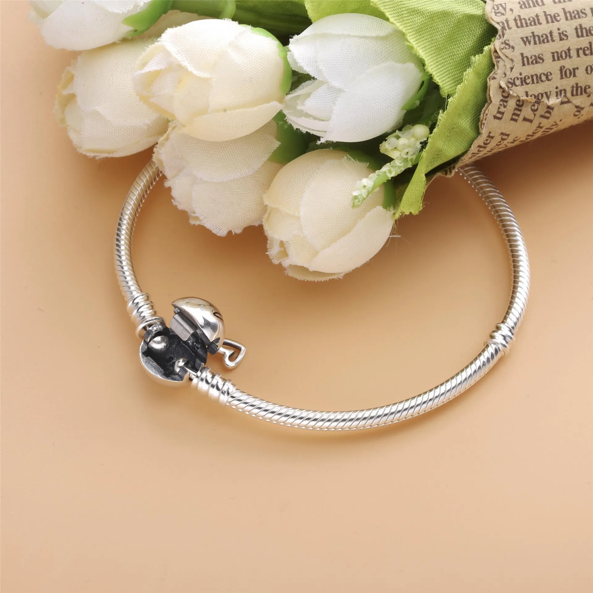 Pandora Moments Evighetshjerteformet Klemme Bangle - 598891C00