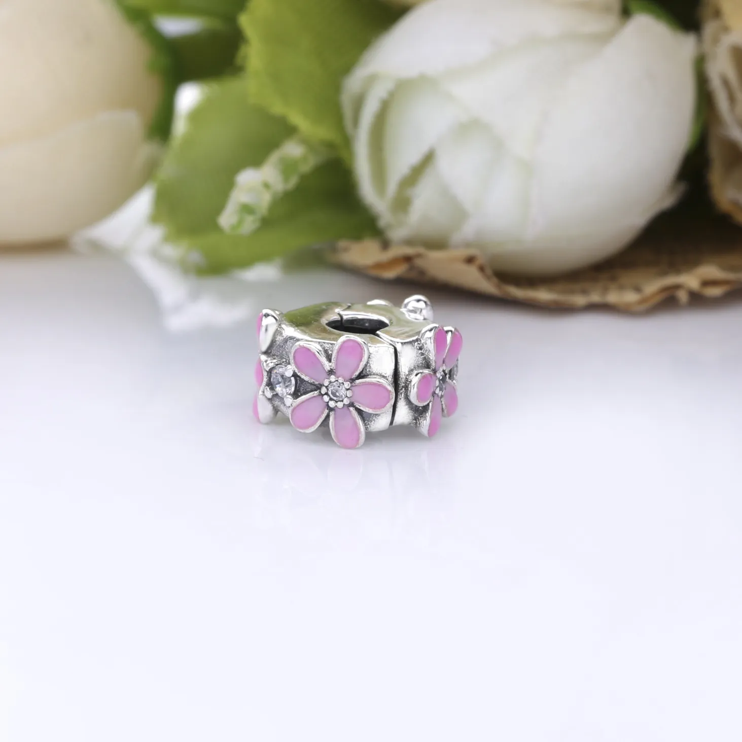 Pandora Rosa Tusenfryd Klemmecharm - 798809C01