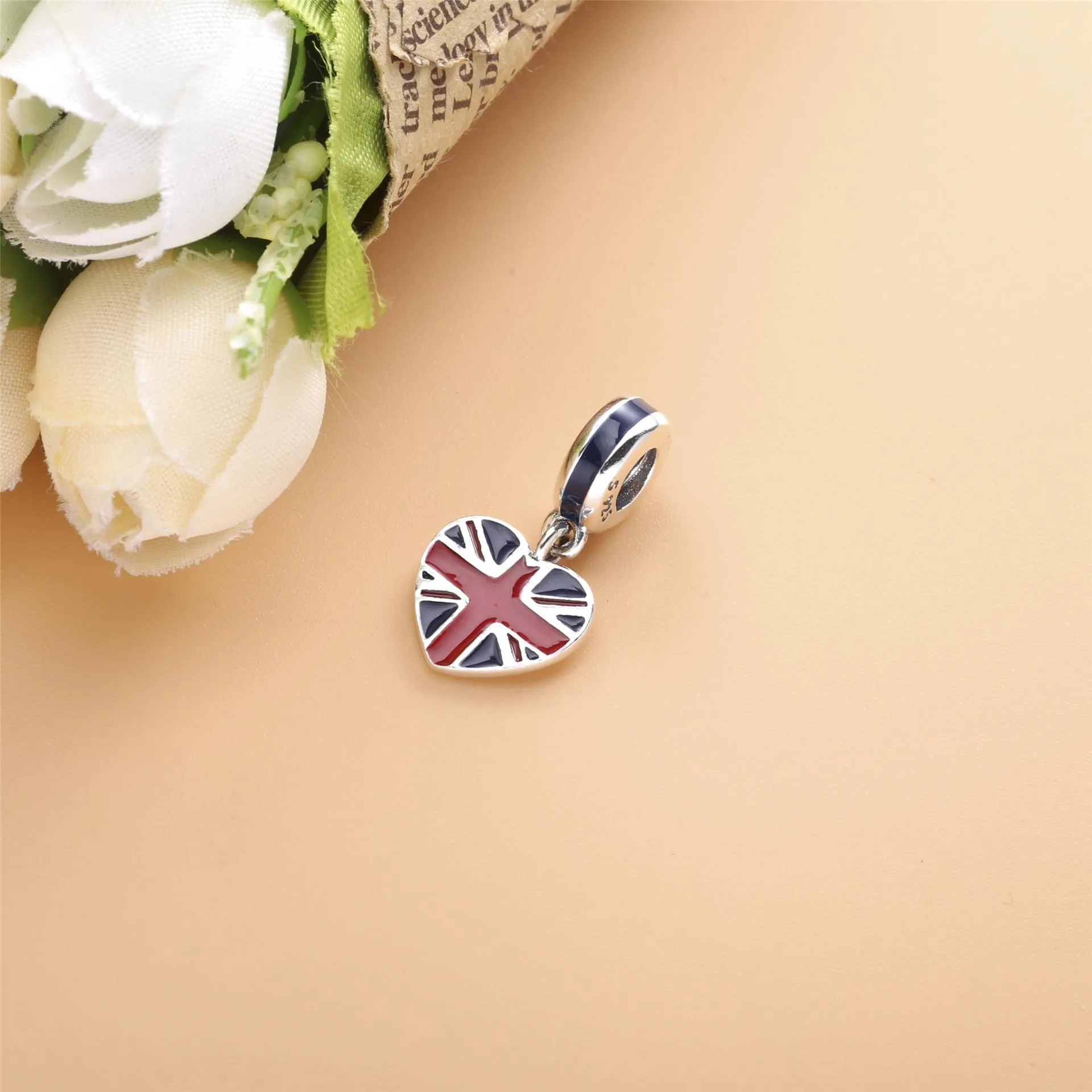 Pandora Storbritannia hjerteflagg, hengende charm - 791512ENMX