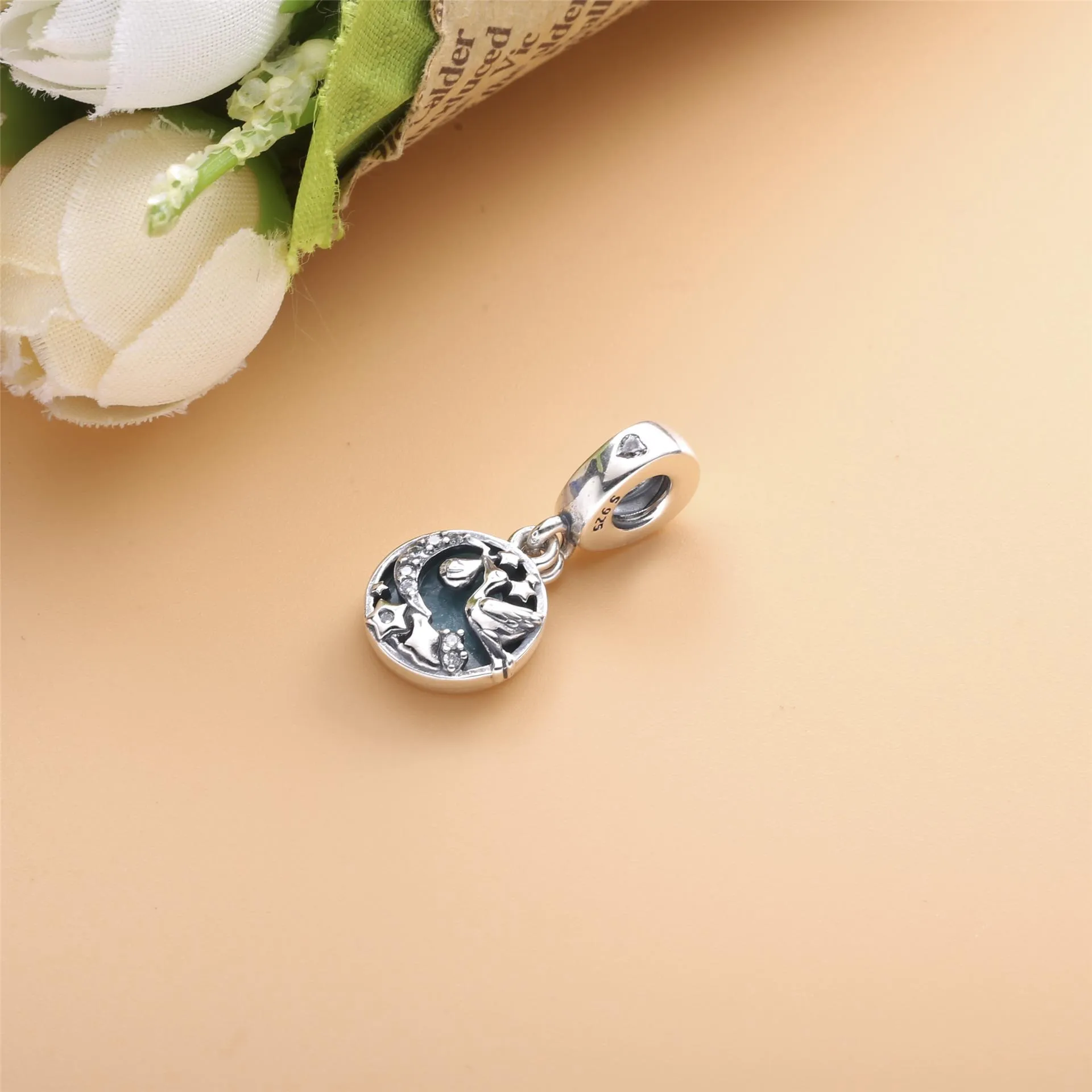 Pandora Stork og Funklende Stjerne Hengende Charm - 798895C01