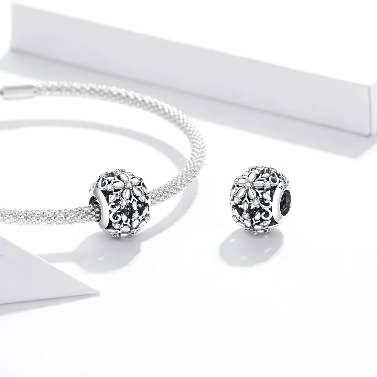 Pandora Style Openwork Snowflakes Charm - SCC1651