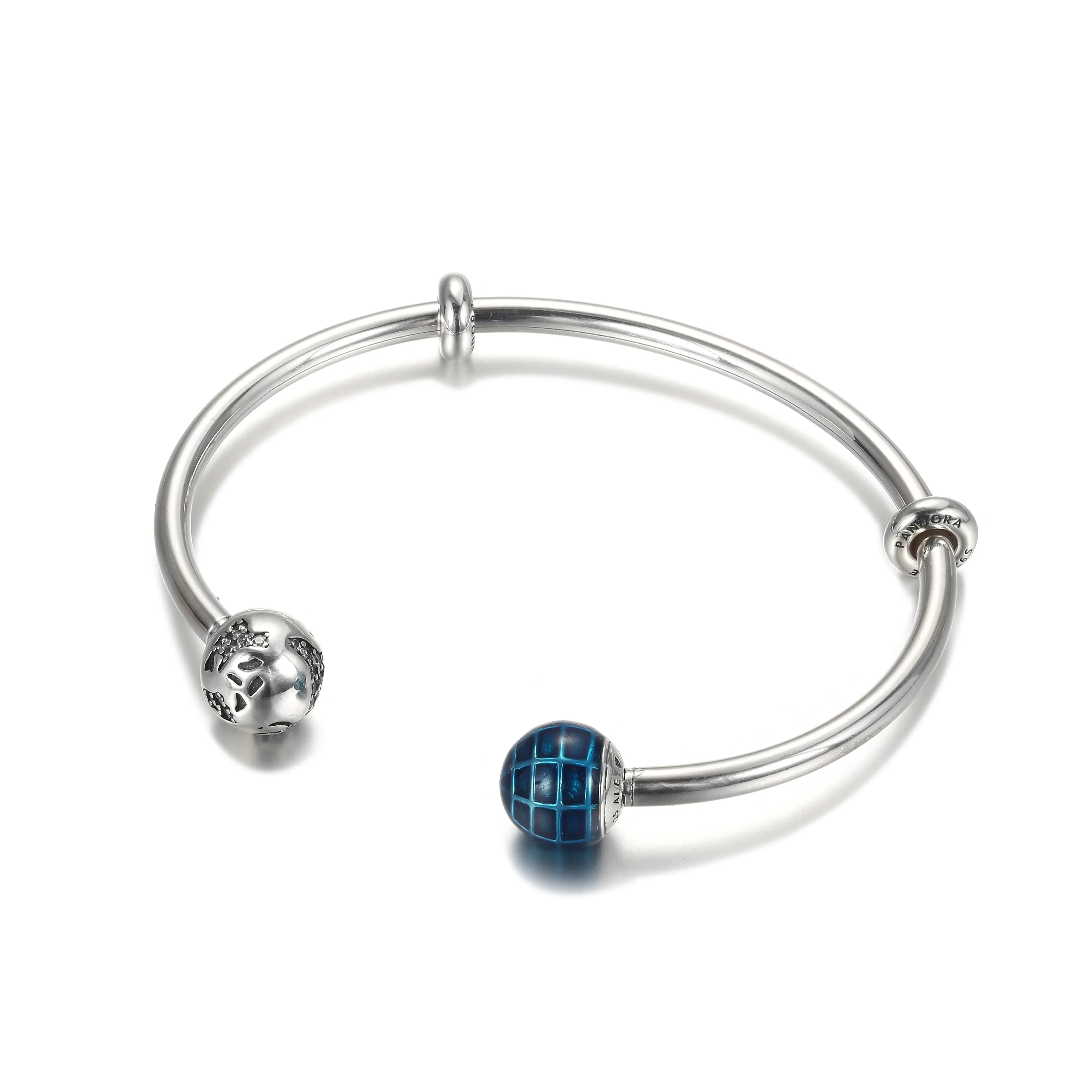 Pandora Blå Planet og Jordklode Åpent Bangle - 599223C01