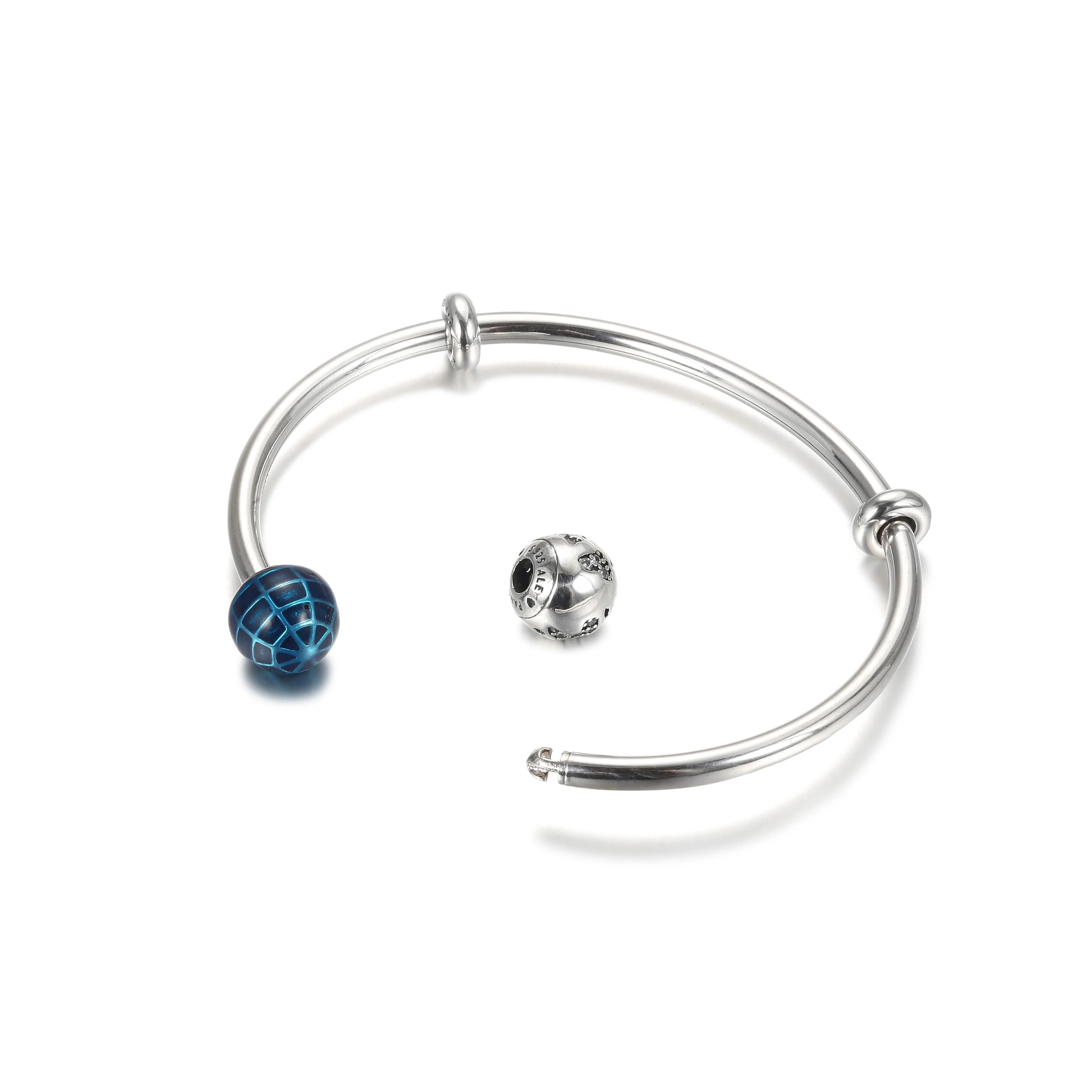 Pandora Blå Planet og Jordklode Åpent Bangle - 599223C01