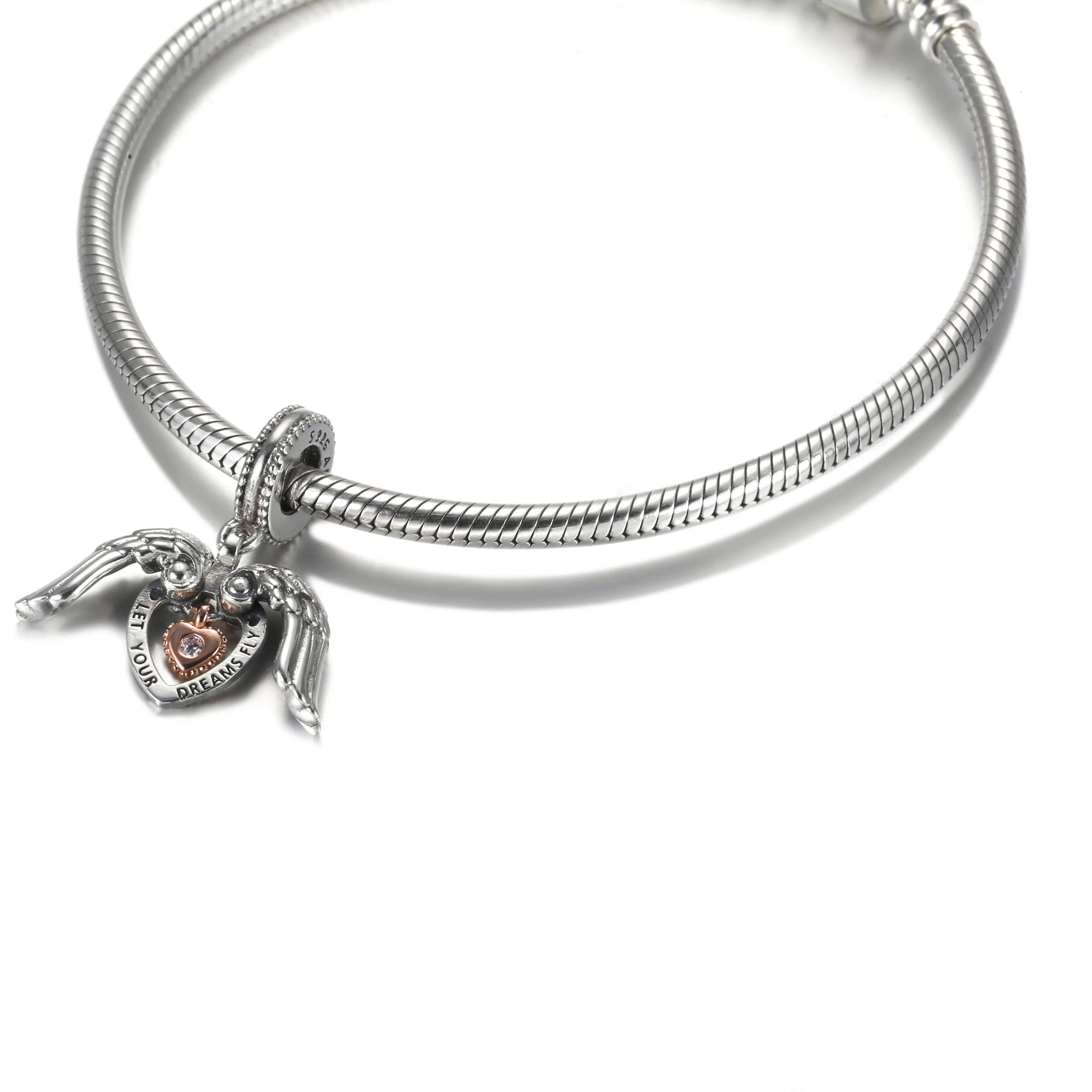 Pandora Club 2021 Englevinger og Hjerte Hengende Charm - 789296C01