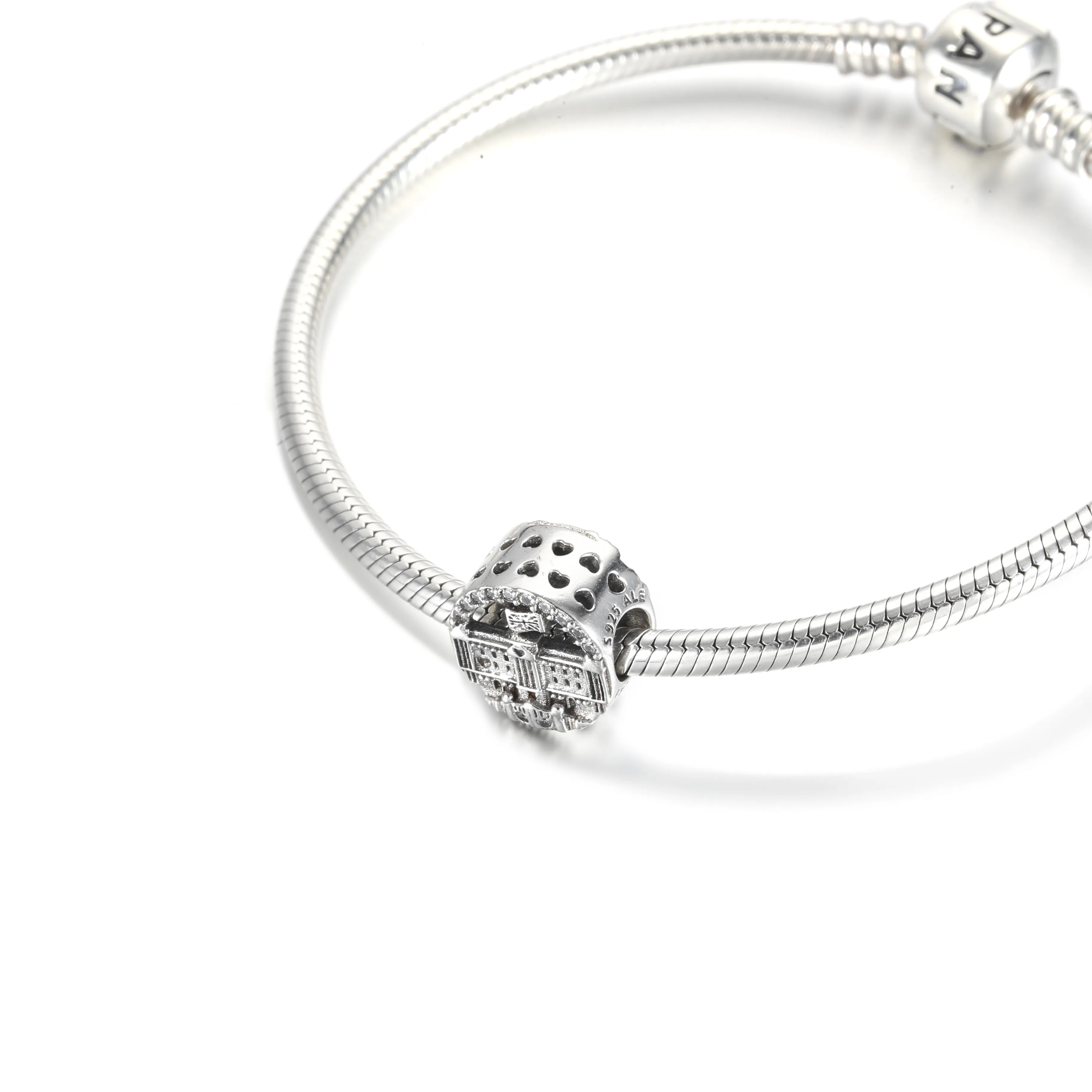 Pandora Funklende Buckingham Palace Charm - 799382C01