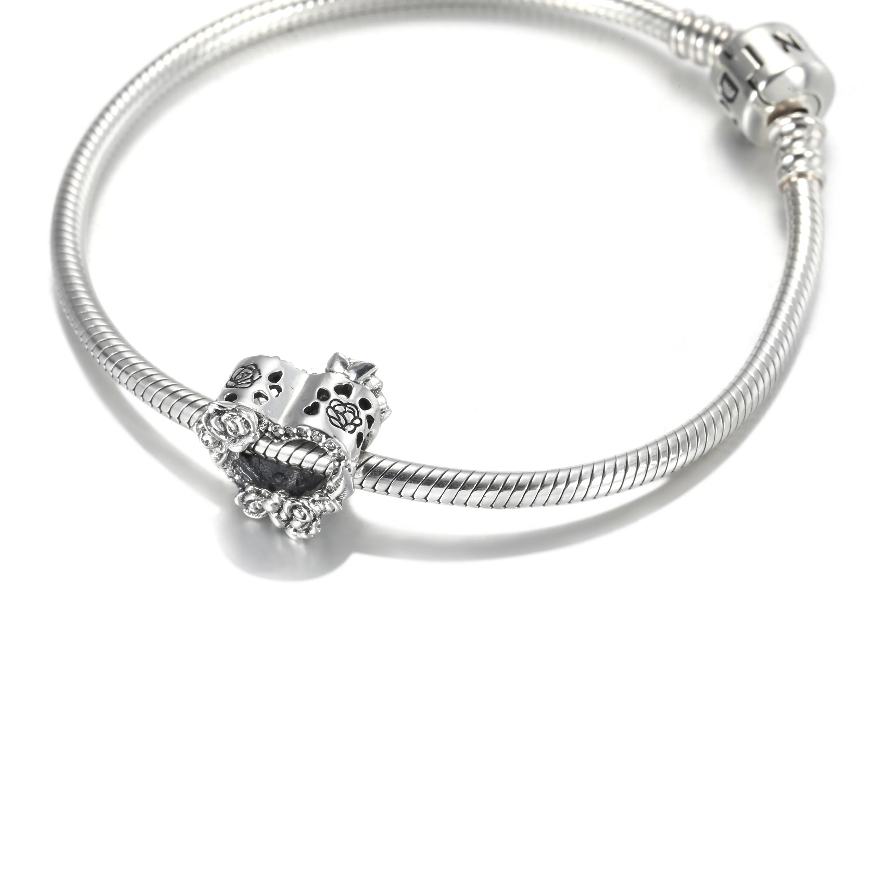 Pandora Åpent Hjerte og Roseblomster Charm - 799281C01