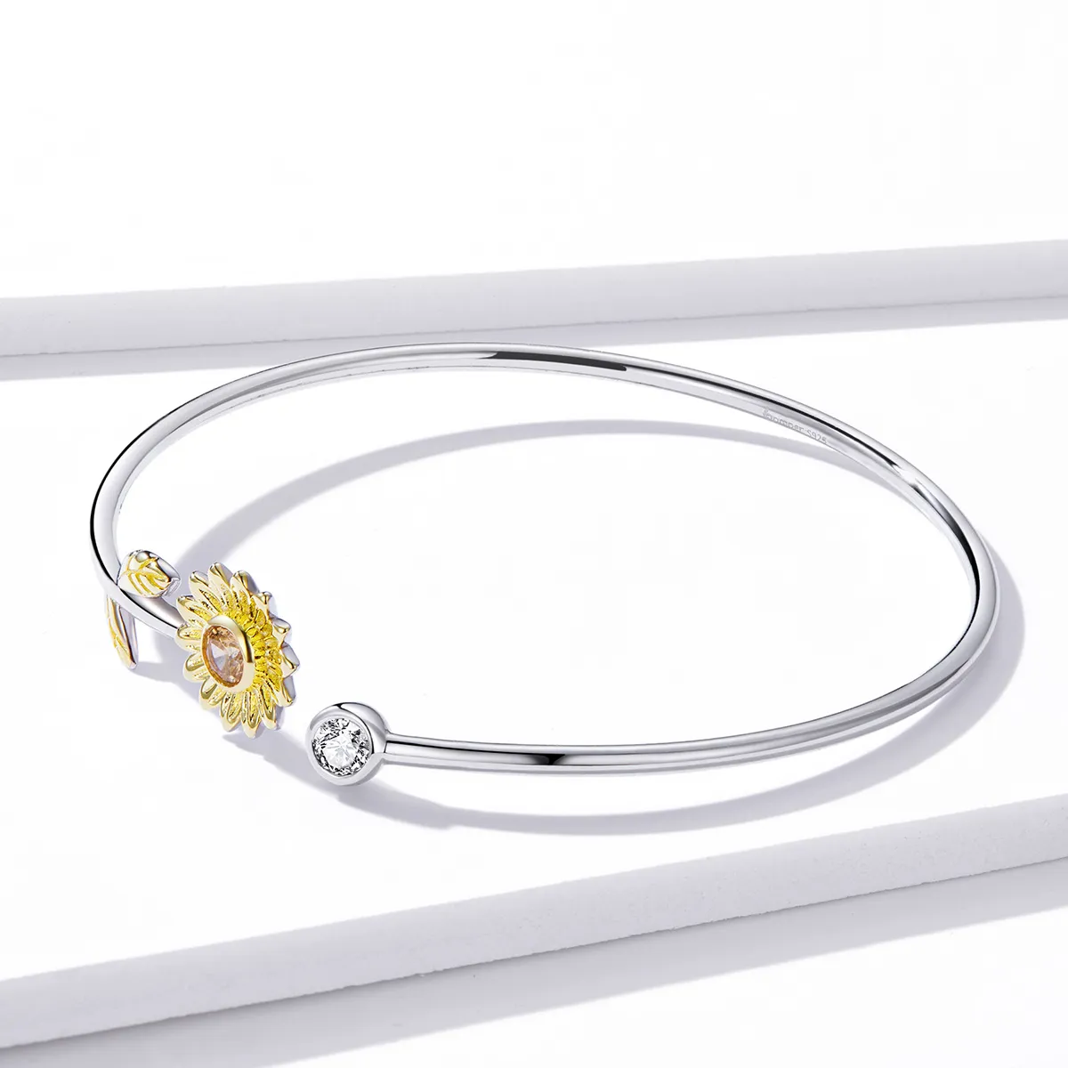 Pandora Style Two Tone Bicolor Fresh Daisy Open Bangle - BSB045