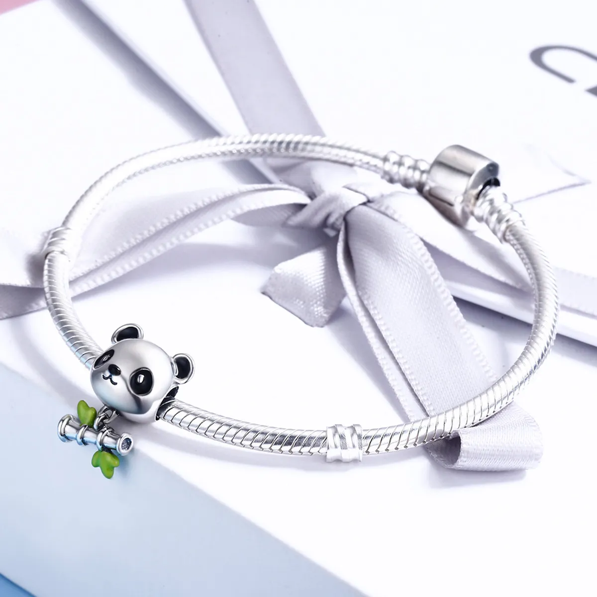 Pandora Style Silver Panda elsker å spise bambus sjarm - SCC325