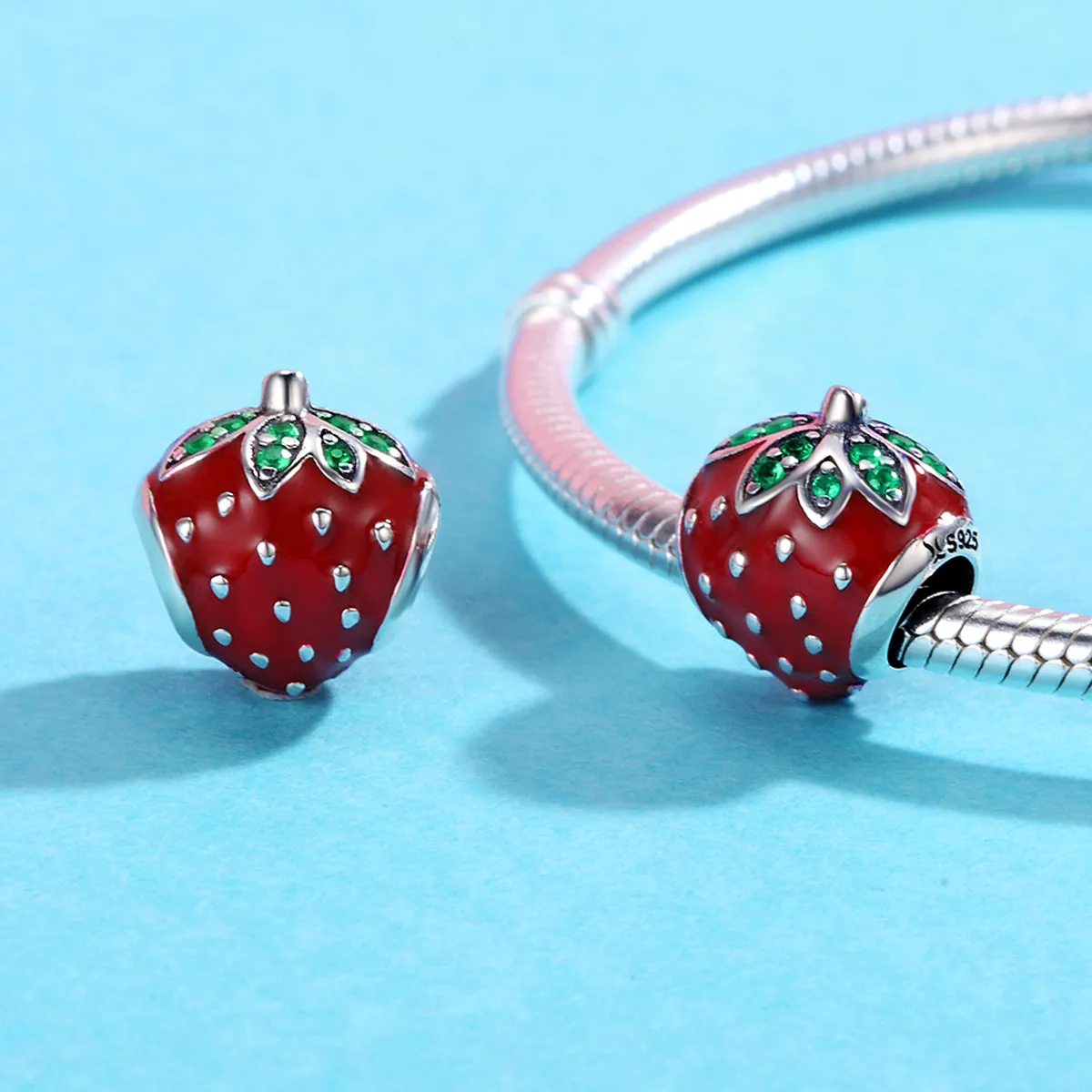 Pandora Style Silver Strawberry Charm - SCC369