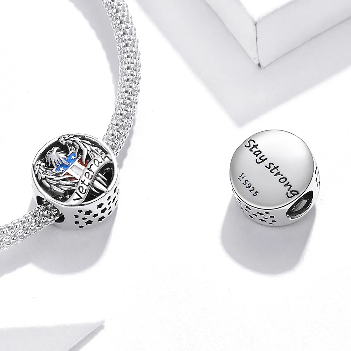 Pandora Style Silver Veteran Charm - SCC1885