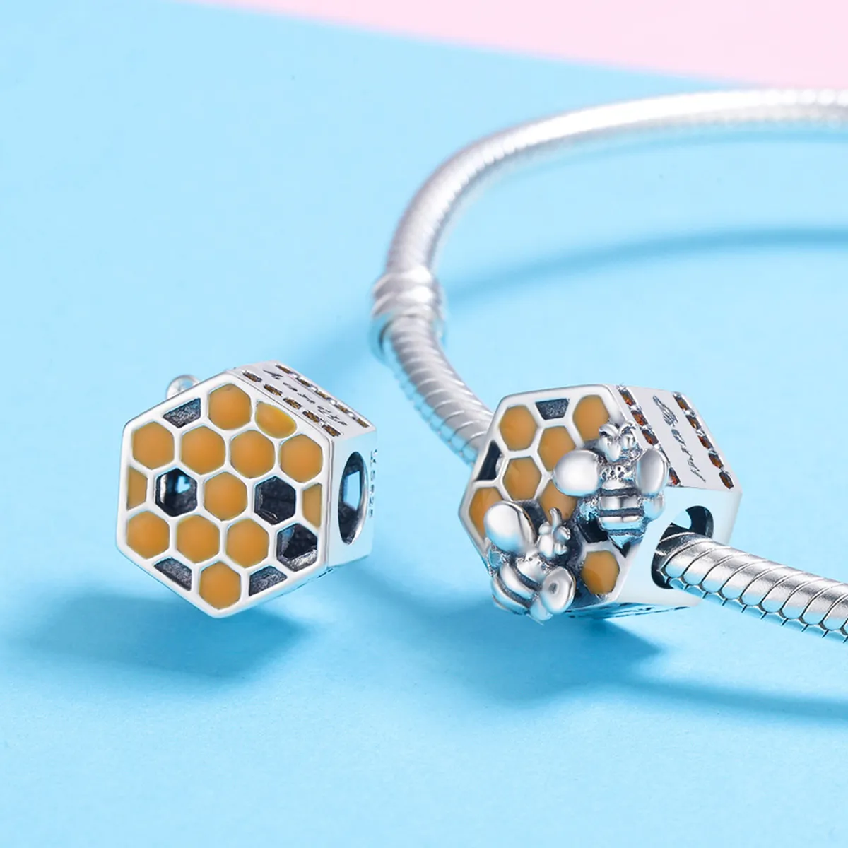 Pandora Style Sølv Bikube Charm - SCC500