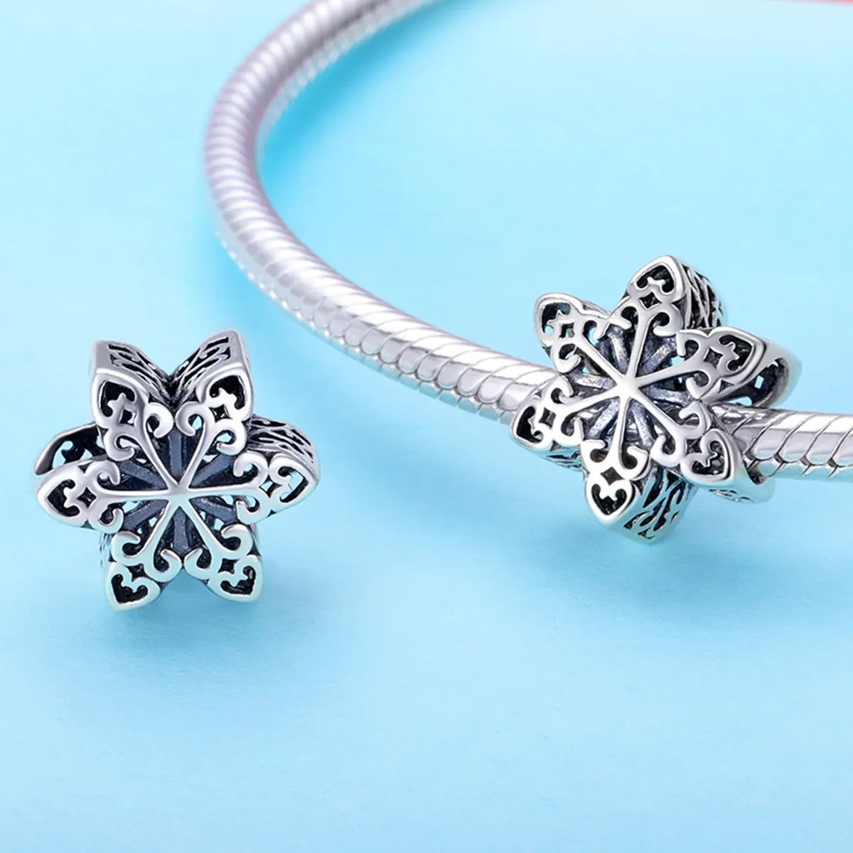 Pandora Style Sølv Glitrende Snowflake Charm - SCC719