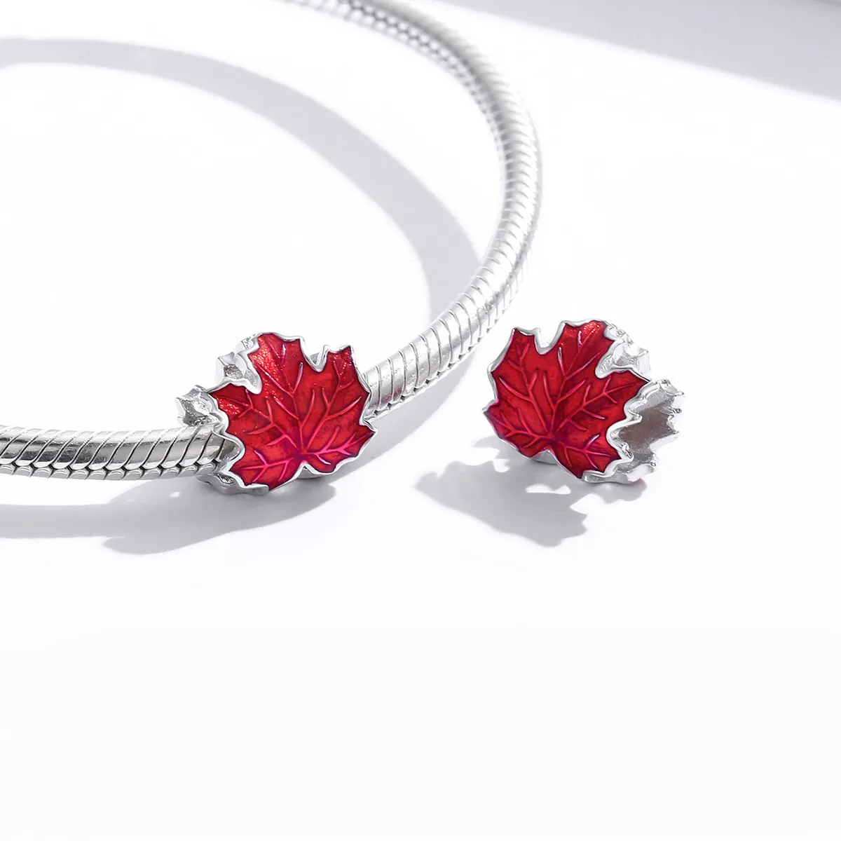 Pandora Style Sølv Maple Leaf Charm - BSC335