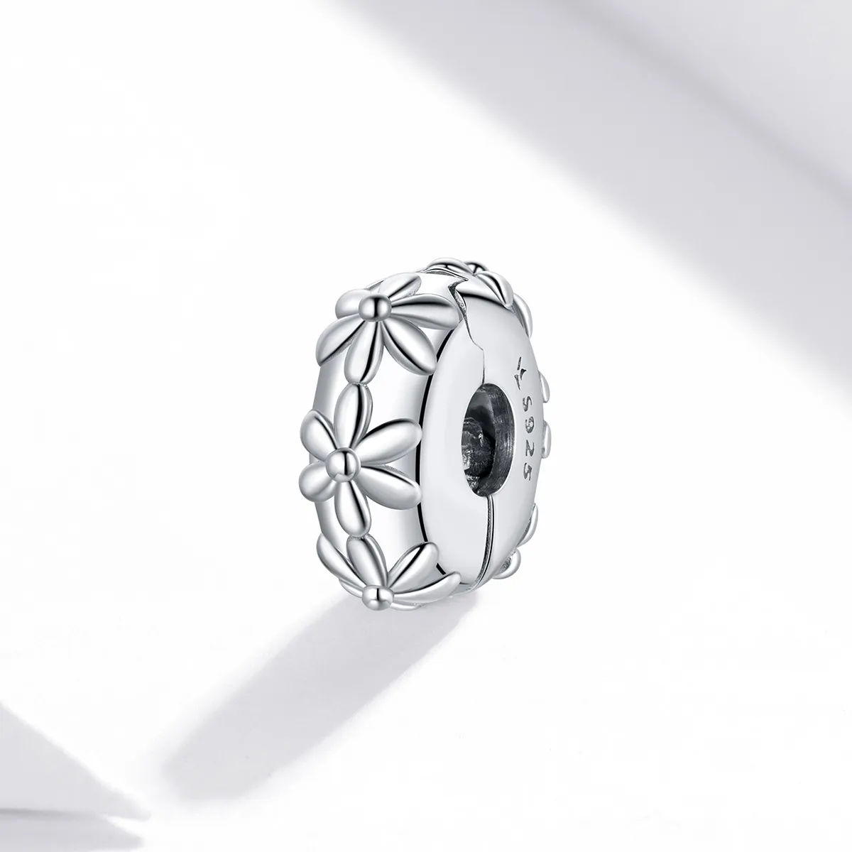 Pandora Style Silver Daisy Clip - SCC1795