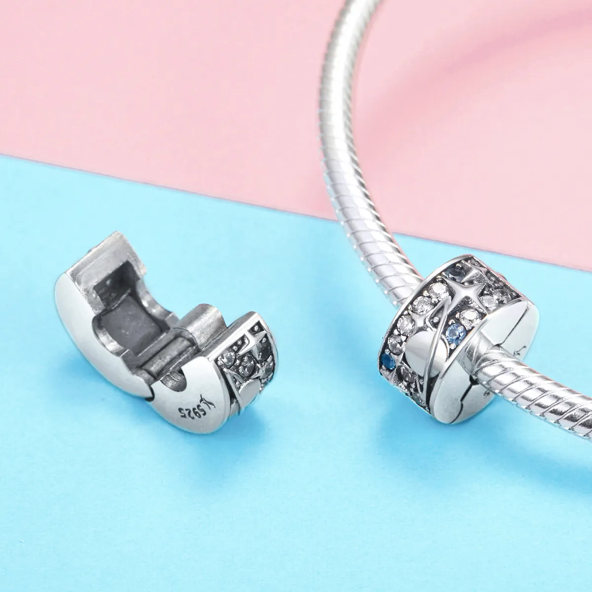 Pandora Style Silver Planet Clip - SCC985