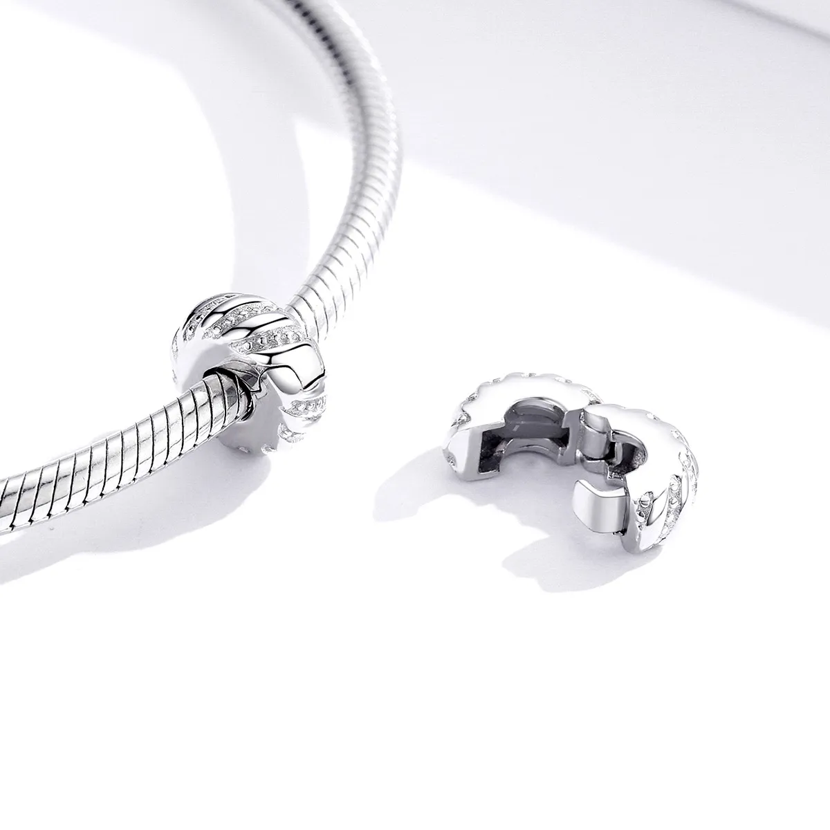 Pandora Style Silver Simple Texture Clip - BSC278