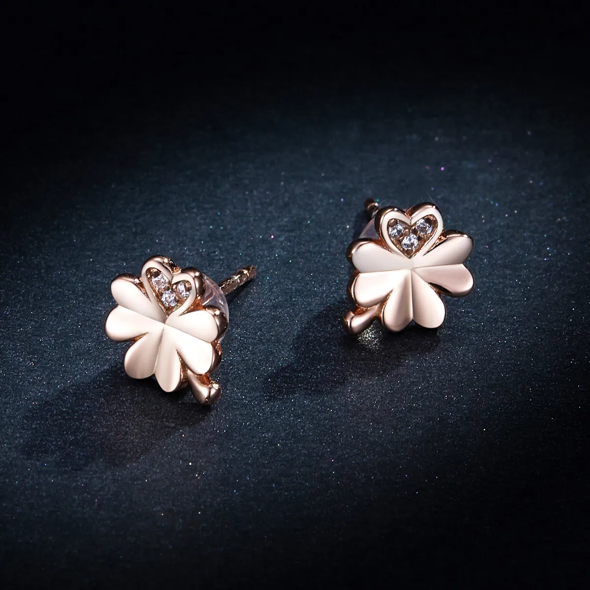 Pandora Style Rose Gold Clover øredobber - BSE233