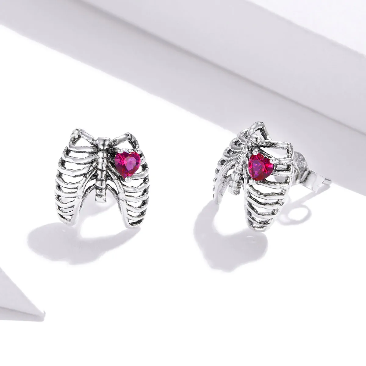 Pandora Style Silver Ribs ørepynt - SCE970