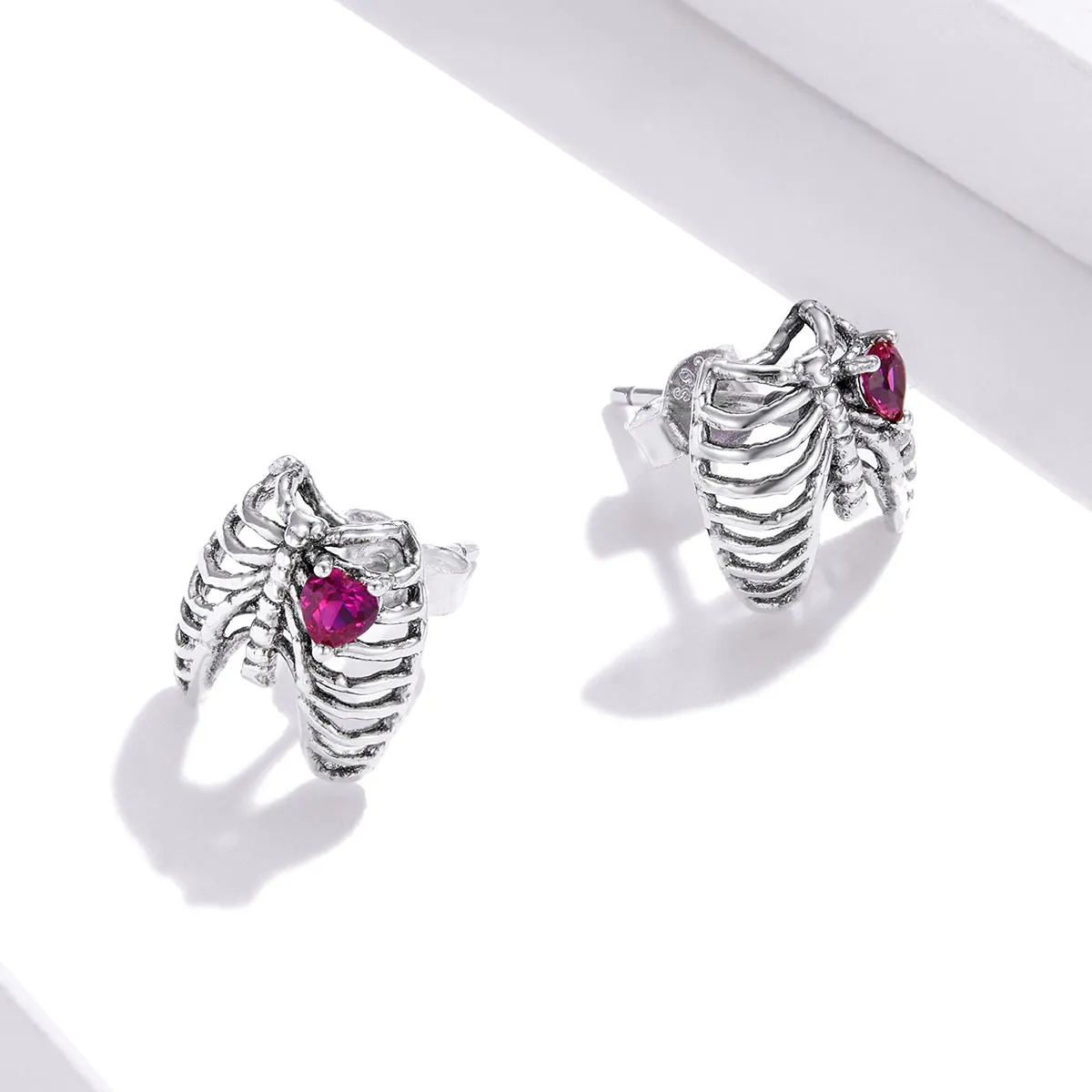 Pandora Style Silver Ribs ørepynt - SCE970