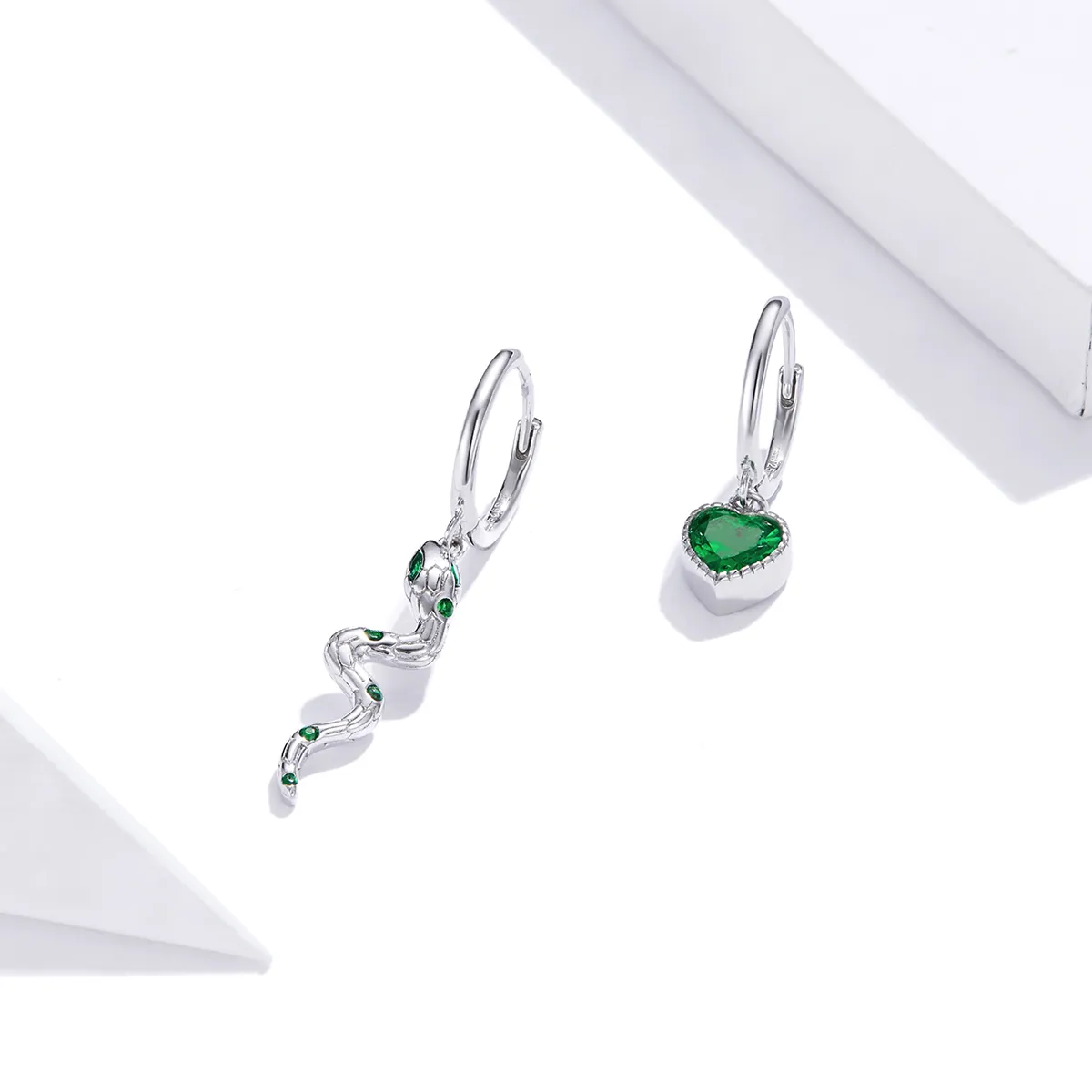 Pandora Style Silver The Love of The Snake & Green Heart Dangle Earrings - SCE1006