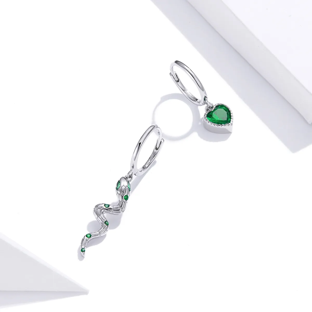 Pandora Style Silver The Love of The Snake & Green Heart Dangle Earrings - SCE1006