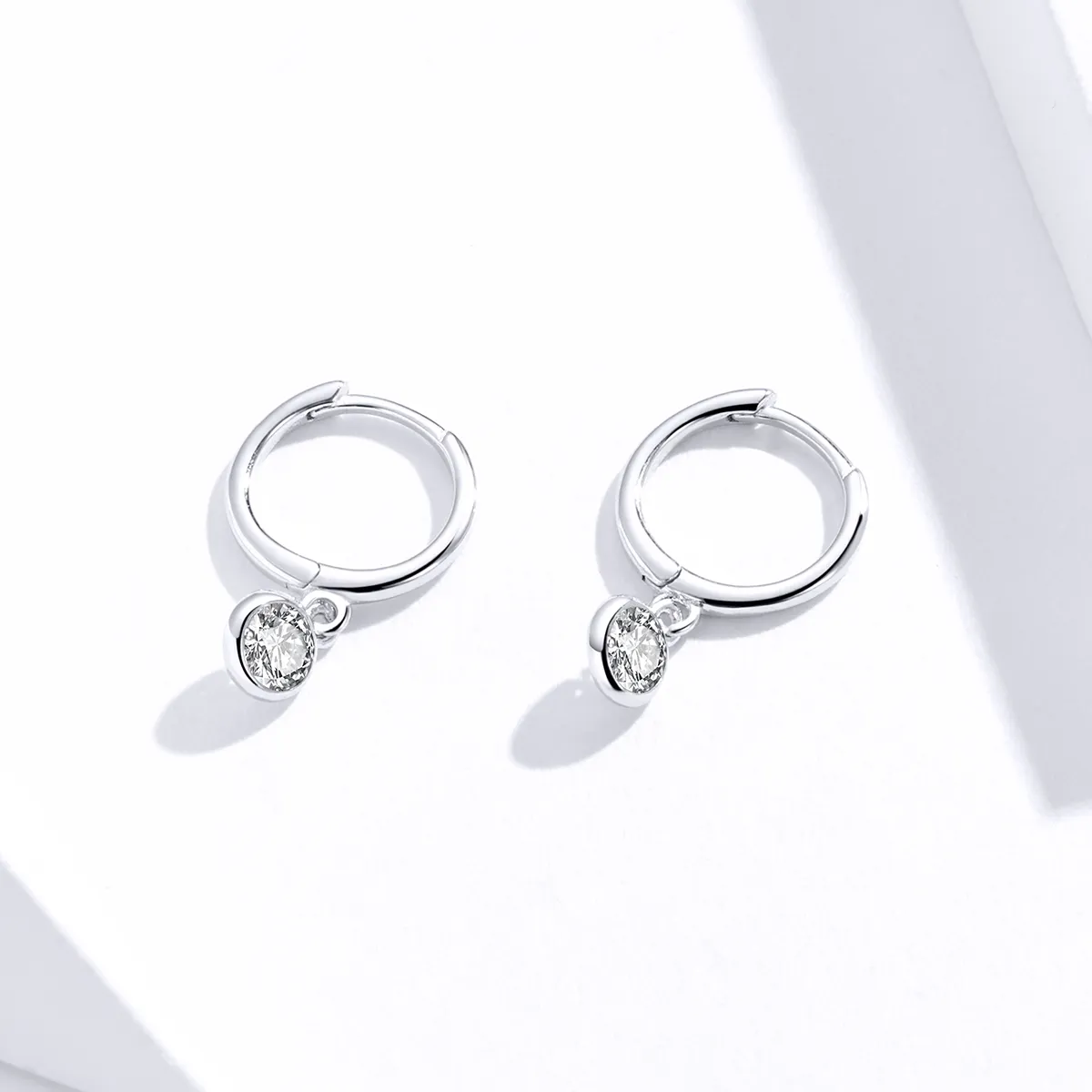 Pandora Style Silver Zirconia Dingle øredobber - SCE830