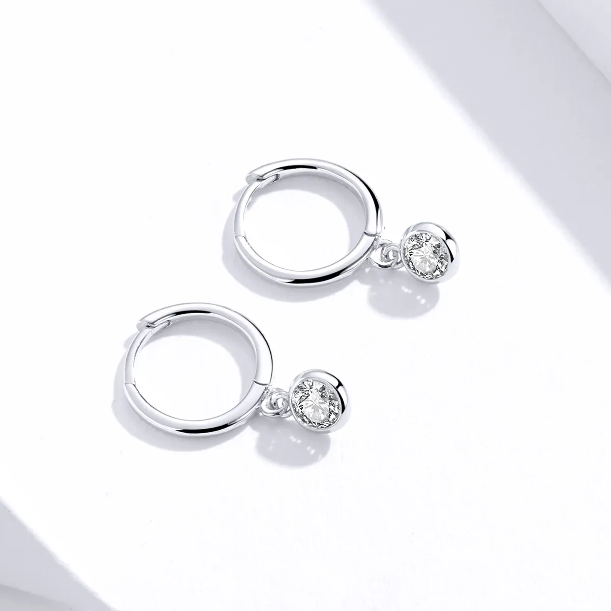 Pandora Style Silver Zirconia Dingle øredobber - SCE830